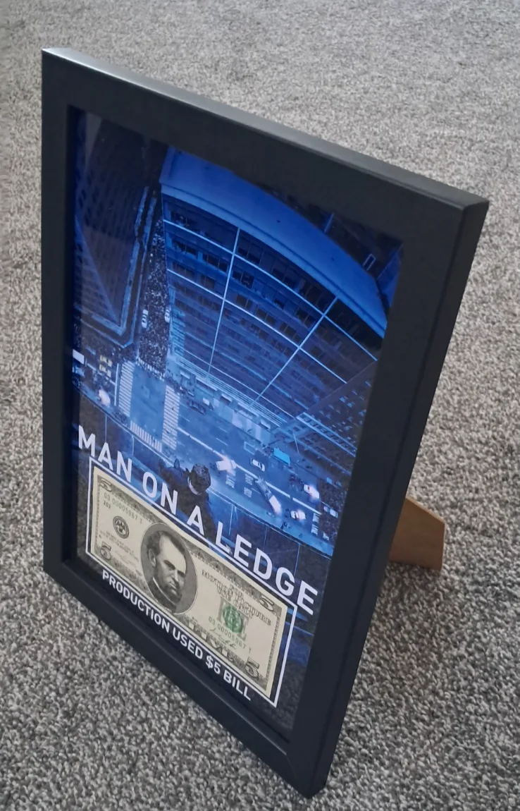 Man on a Ledge (2012) - Production Used Money Prop - A4 Display, image 4