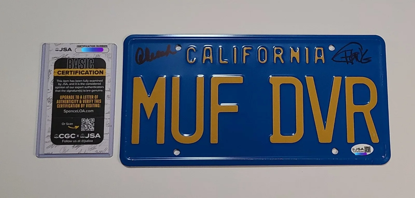 Cheech Marin & Tommy Chong — " MUF DVR "Cheech Marin & Tommy Chong Up in Smoke Signed License Plate Beckett