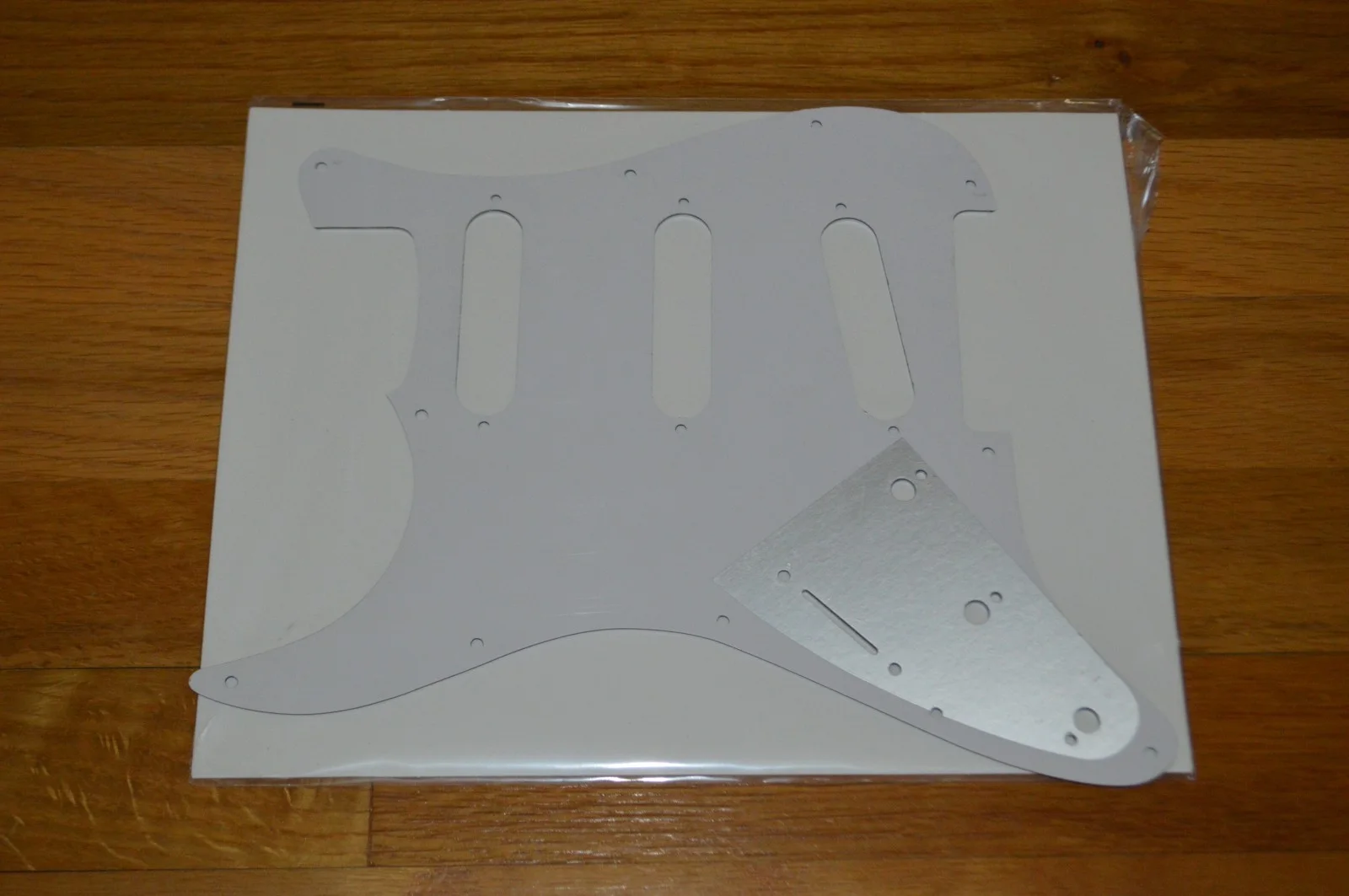GREEN DAY ~ Billie Joe Armstrong Autographed Pickguard with JSA Hologram, изображение 4