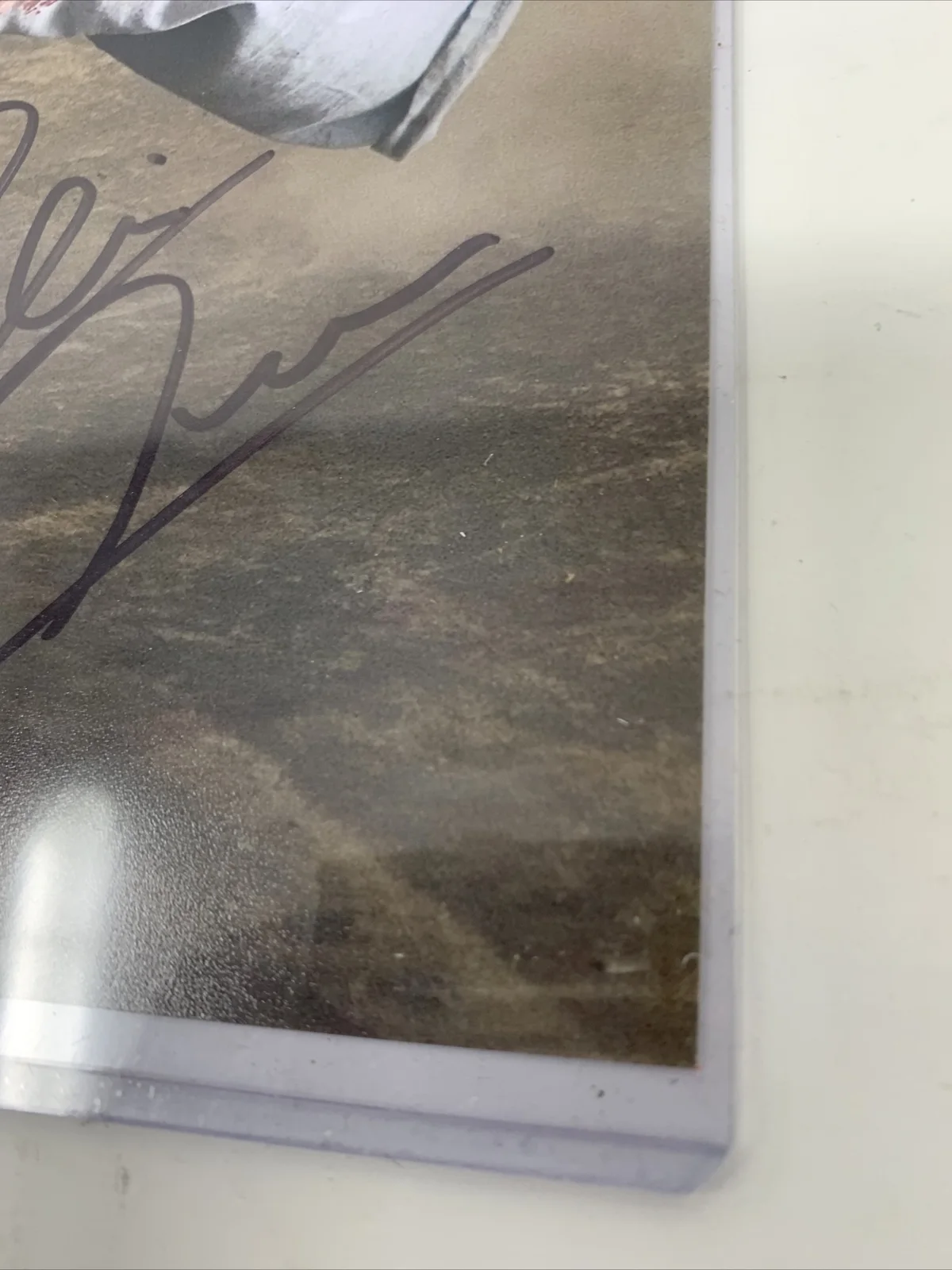 Chris Owen — The Mist - Chris Owen Autographed Signed 8x10 Photo JSA COA, изображение 5