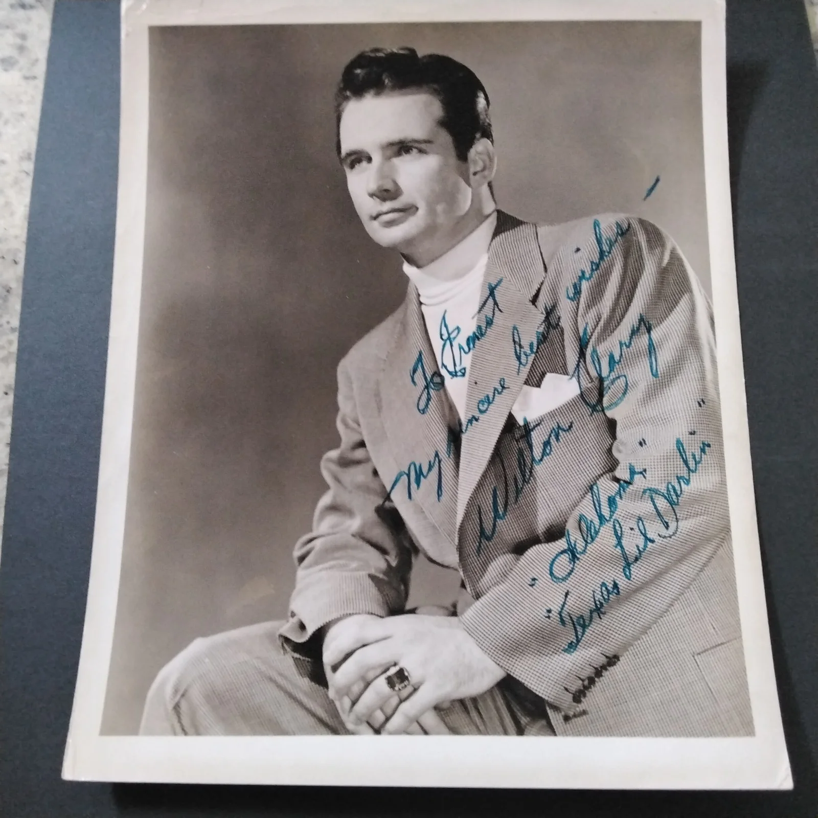 Wilton Clary SIGNED Photo 40s Stage Actor Oklahoma Texas Lil Darlin Murderer, image 2