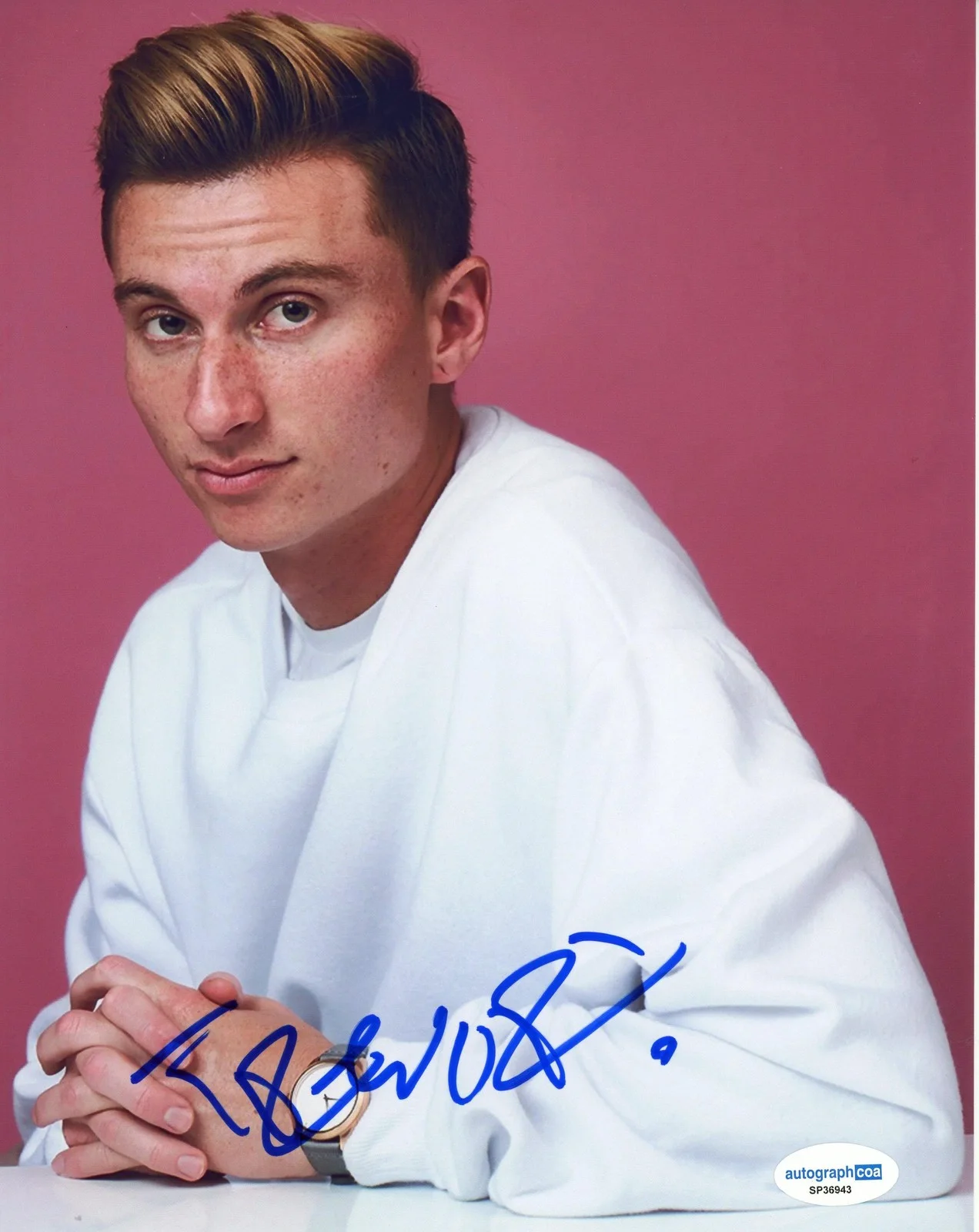 Trevor Wallace — Trevor Wallace "Pterodactyl" Comedian AUTOGRAPH Signed 8x10 Photo ACOA, изображение 2
