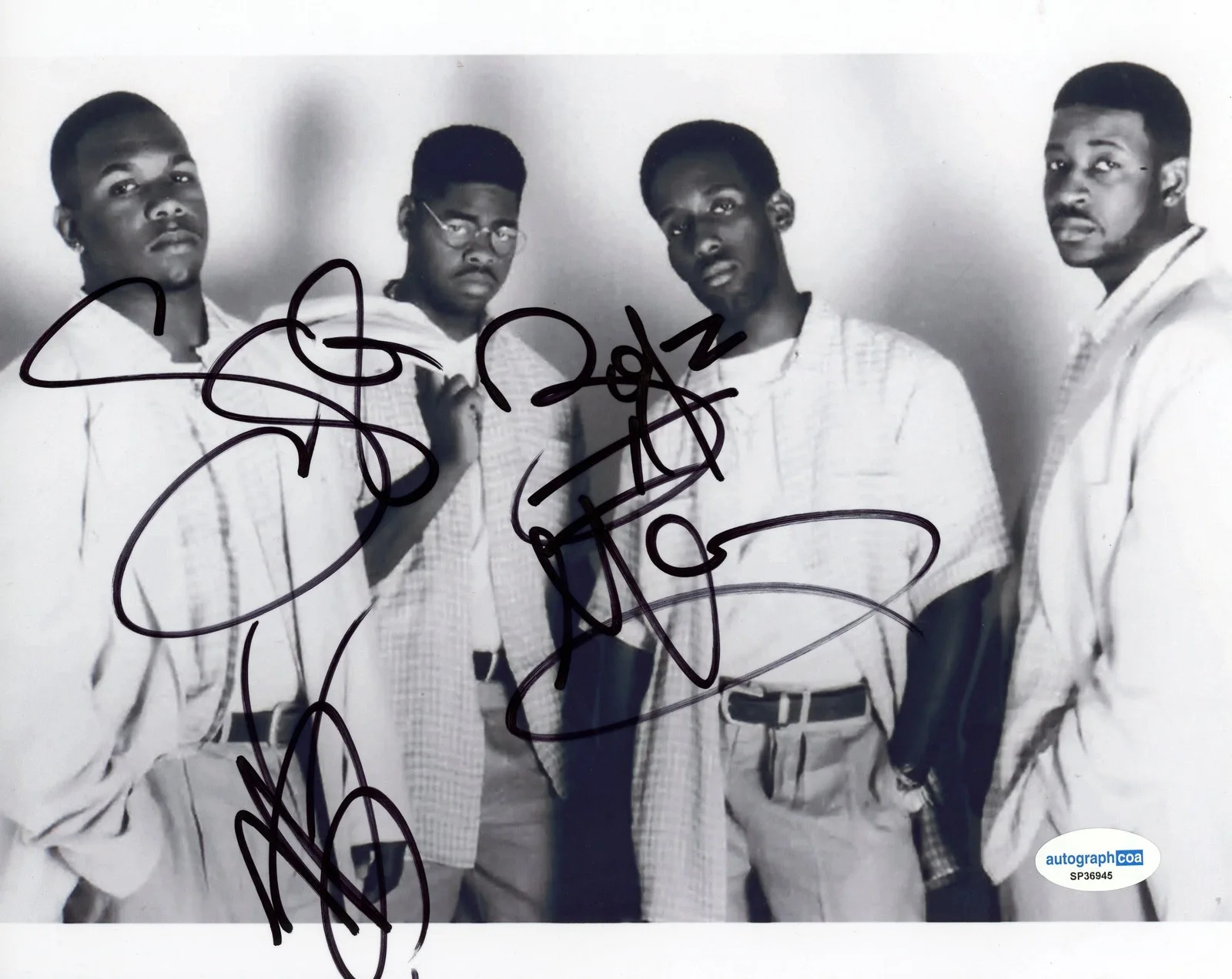 Shawn Stockman, Wanya Morris — Shawn Stockman & Wanya Morris "Boyz II Men" AUTOGRAPHS Signed 8x10 Photo ACOA, изображение 2