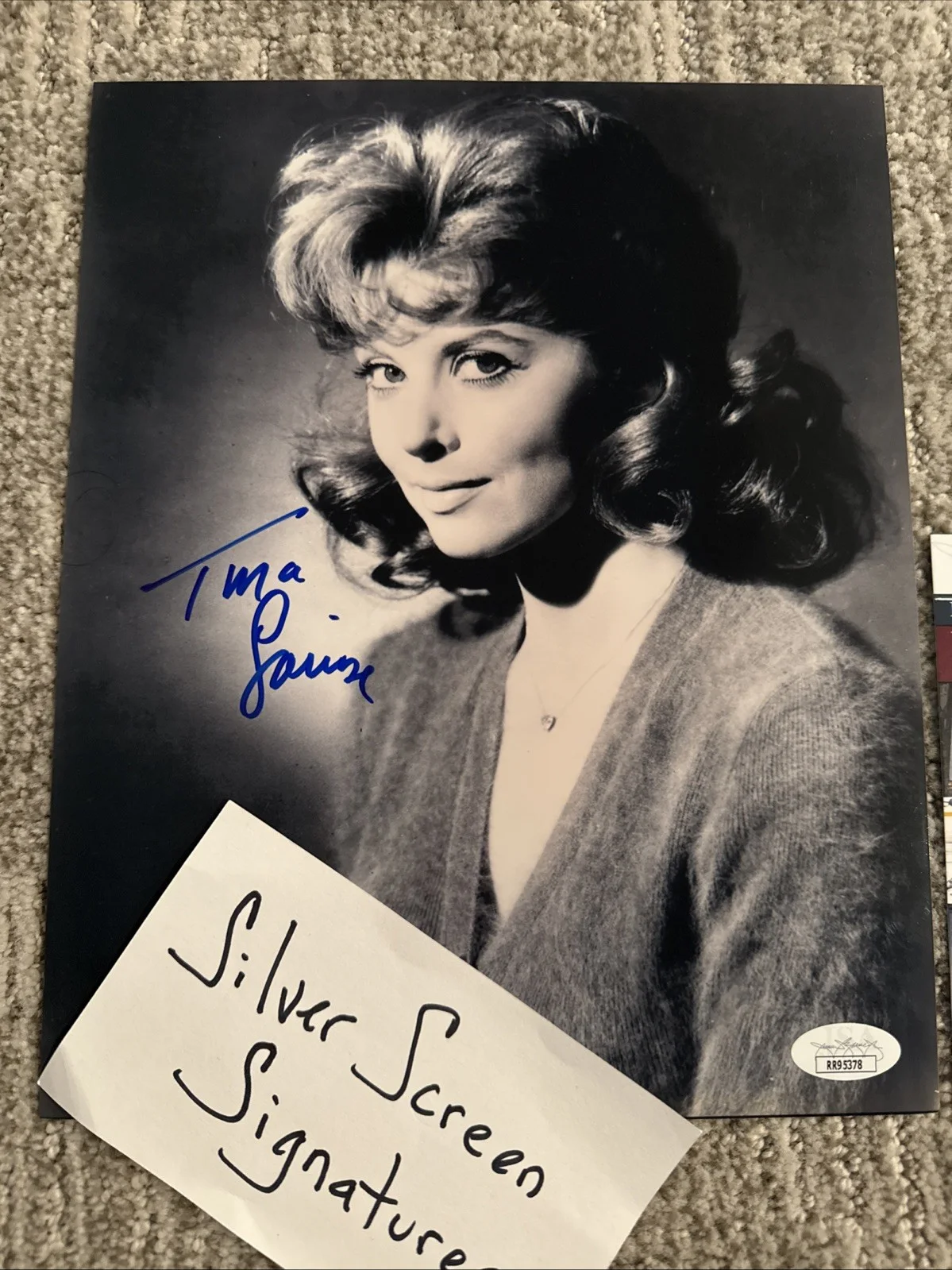 Tina Louise Stunning 8x10 Hand Signed Autograph JSA COA Gilligan‘s Island￼, изображение 2