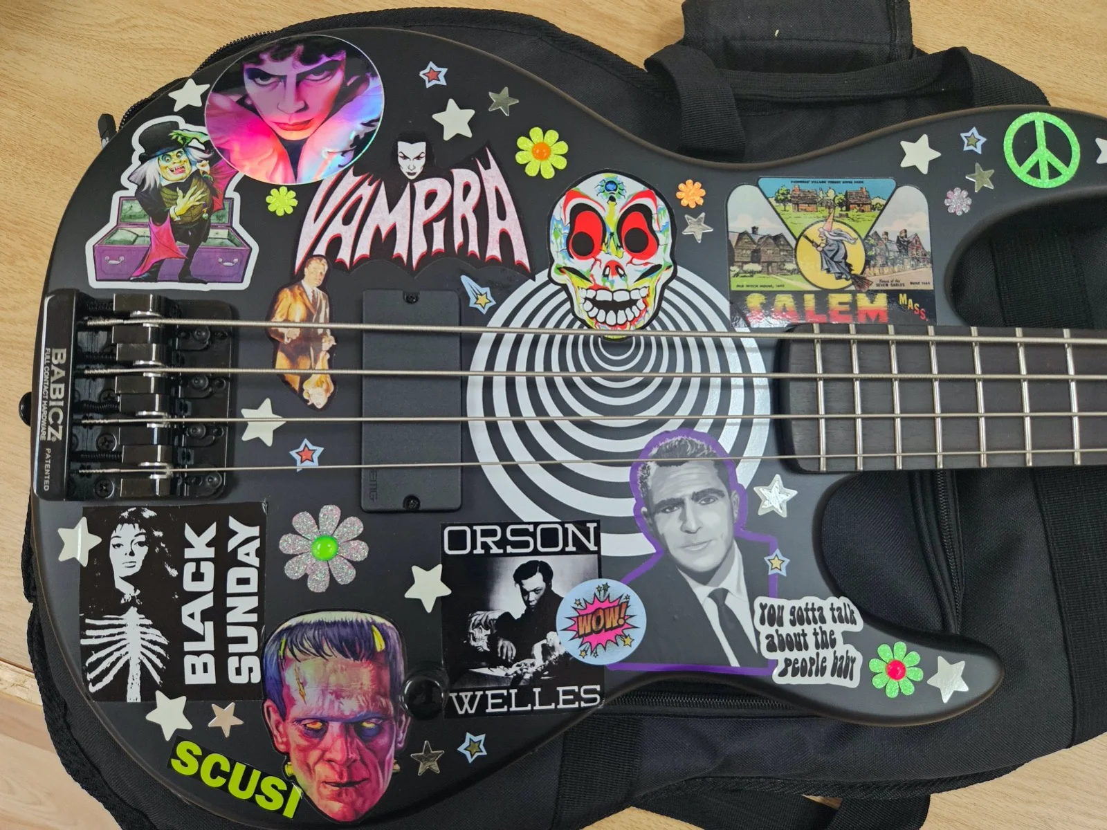 Limited Edition (1 of 6) Autographed Count D - Piggy D ESP Bass Guitar with COA, изображение 4