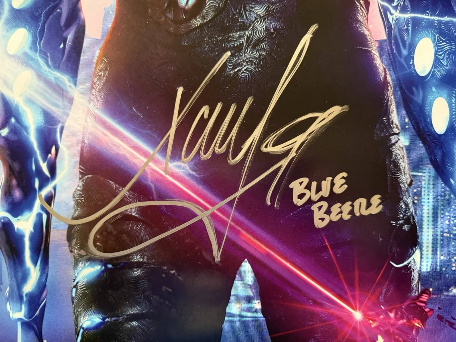 Xolo Mariduena George Lopez signed Original DS Blue Beetle 27x40 Poster BAS COA, изображение 2