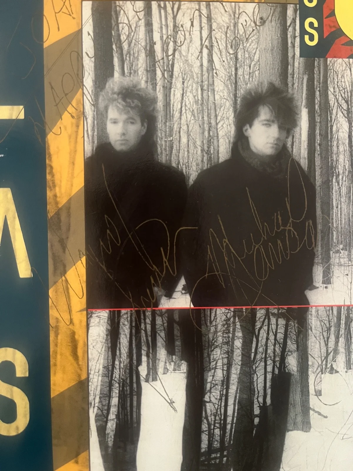 Glass Tiger : The Thin Red Line fully signed vinyl original 5 autographed Lp, image 2