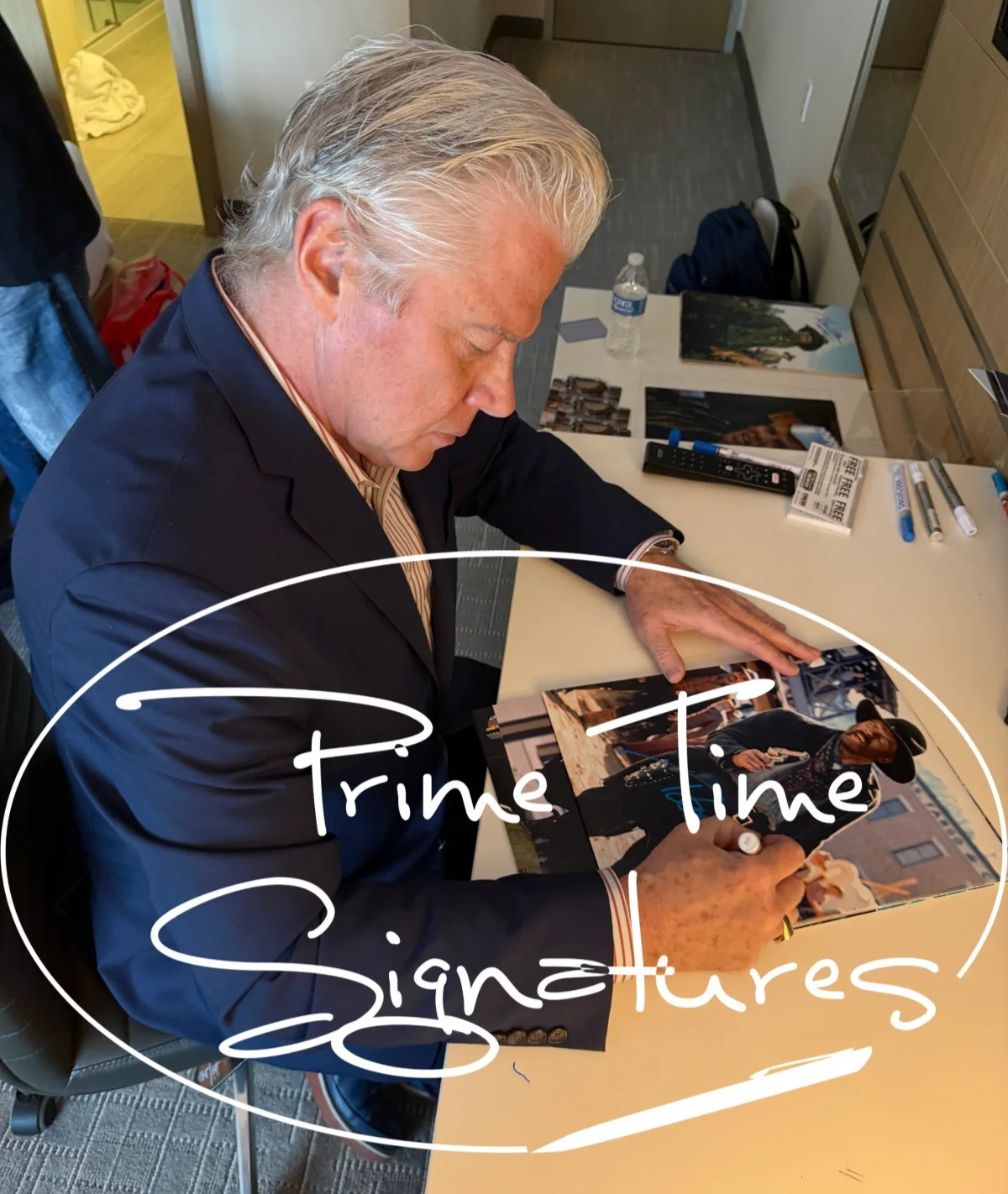 TOM WILSON — Tom Wilson Signed 11x14 Photo Back to the Future Authentic Autograph Beckett, image 2