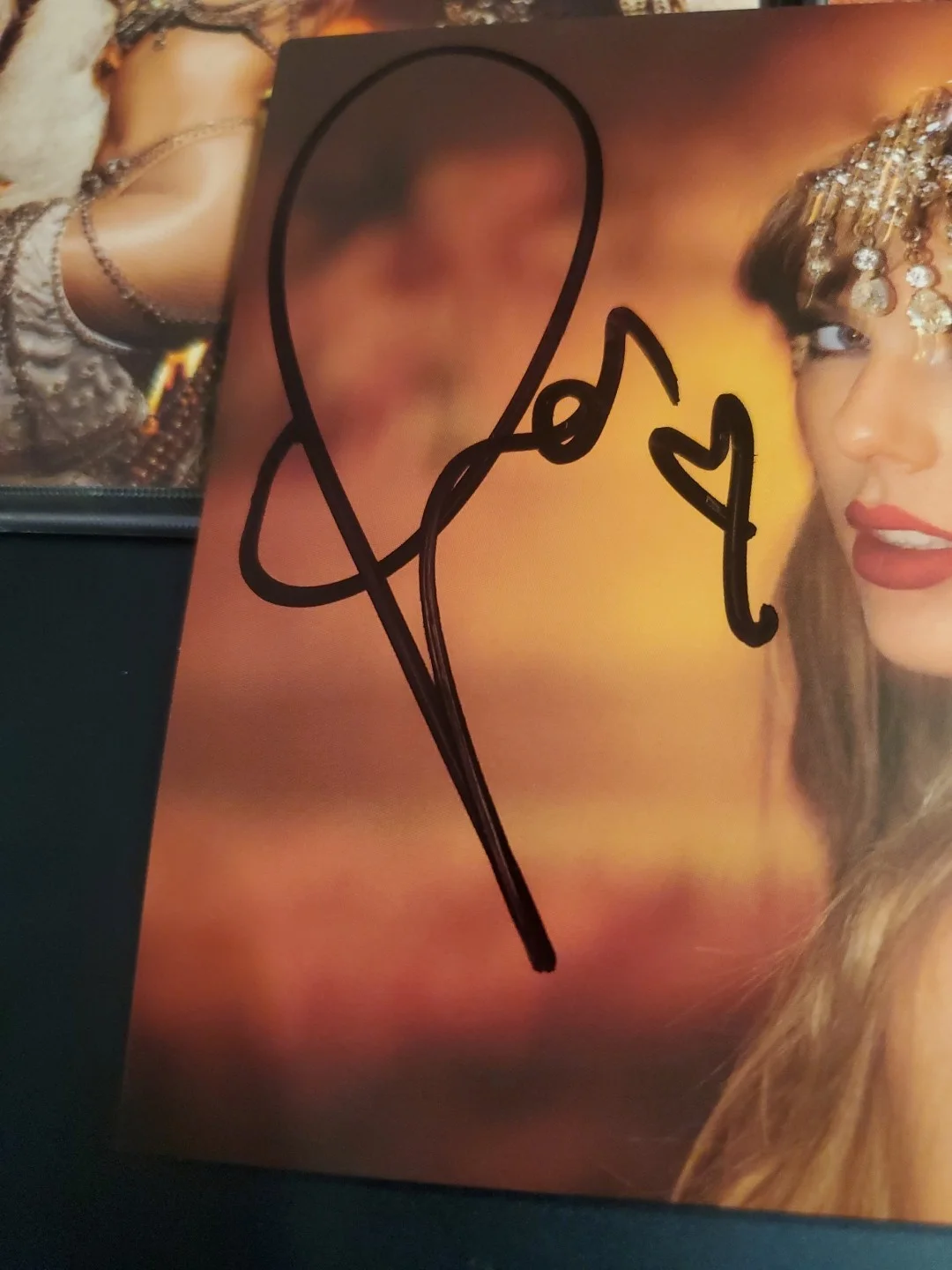 Taylor Swift Signed TLOAS #1 With Tail, image 2