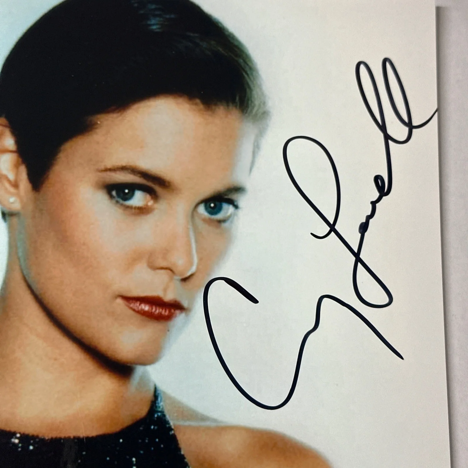 Carey Lowell As Pam Bouvier James Bond Autographed Signed 8x10 Photo B’BC COA, image 2