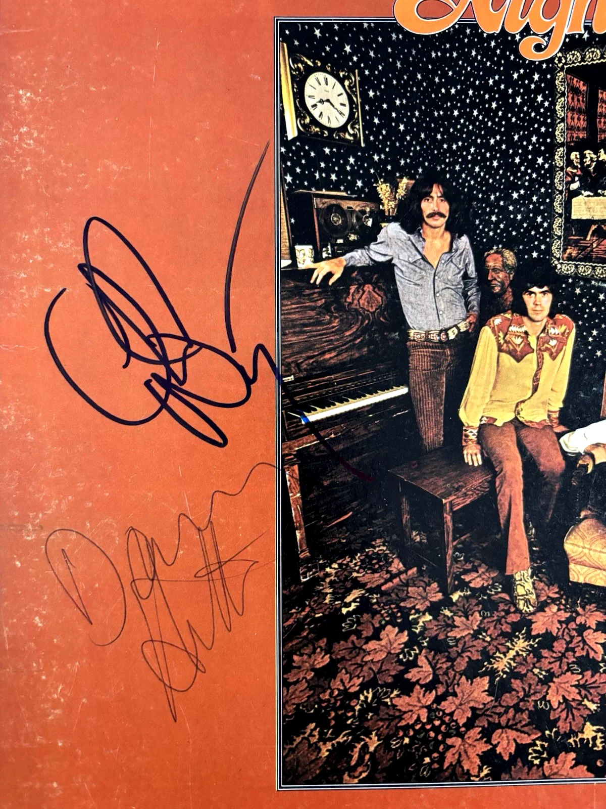 CHUCK NEGRON & DANNY HUTTON Signed THREE DOG NIGHT LP Vinyl Album It Ain’t Easy, изображение 3