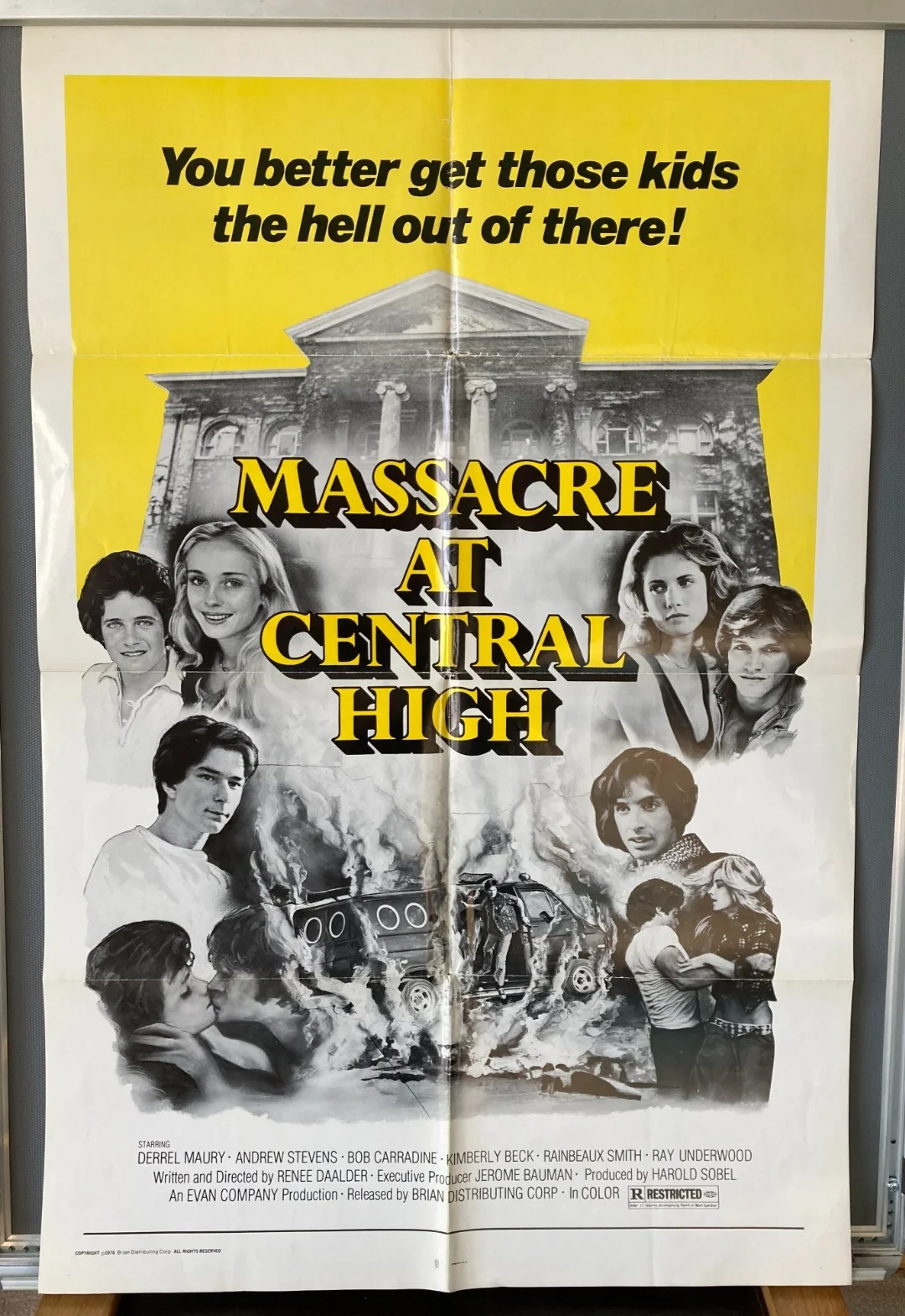 Cinema Poster: MASSACRE AT CENTRAL HIGH 1976 (US One Sheet) Robert Carradine, image 2