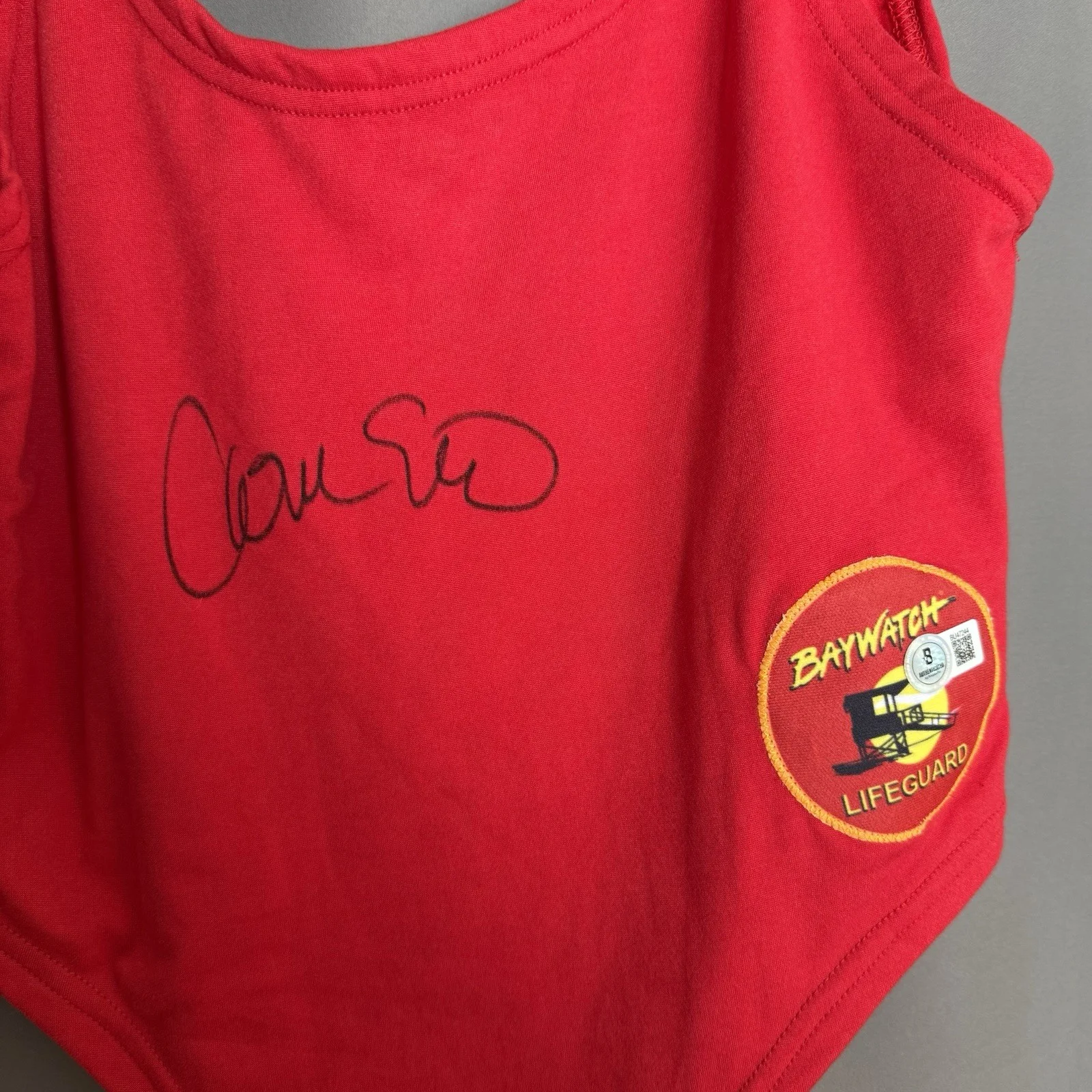 Carmen Electra — Carmen Electra Baywatch Signed Swimsuit Autographed Beckett BAS COA, изображение 2