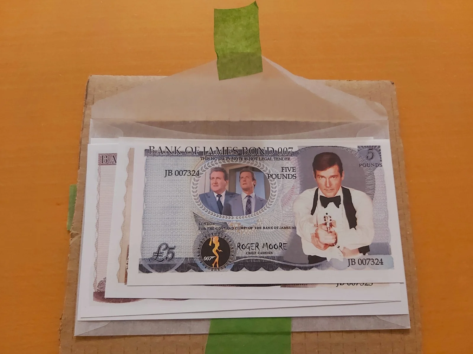 JAMES BOND ORIGINAL BRITISH POUND NOTES. £5 ,10 ,20 & £50, image 3