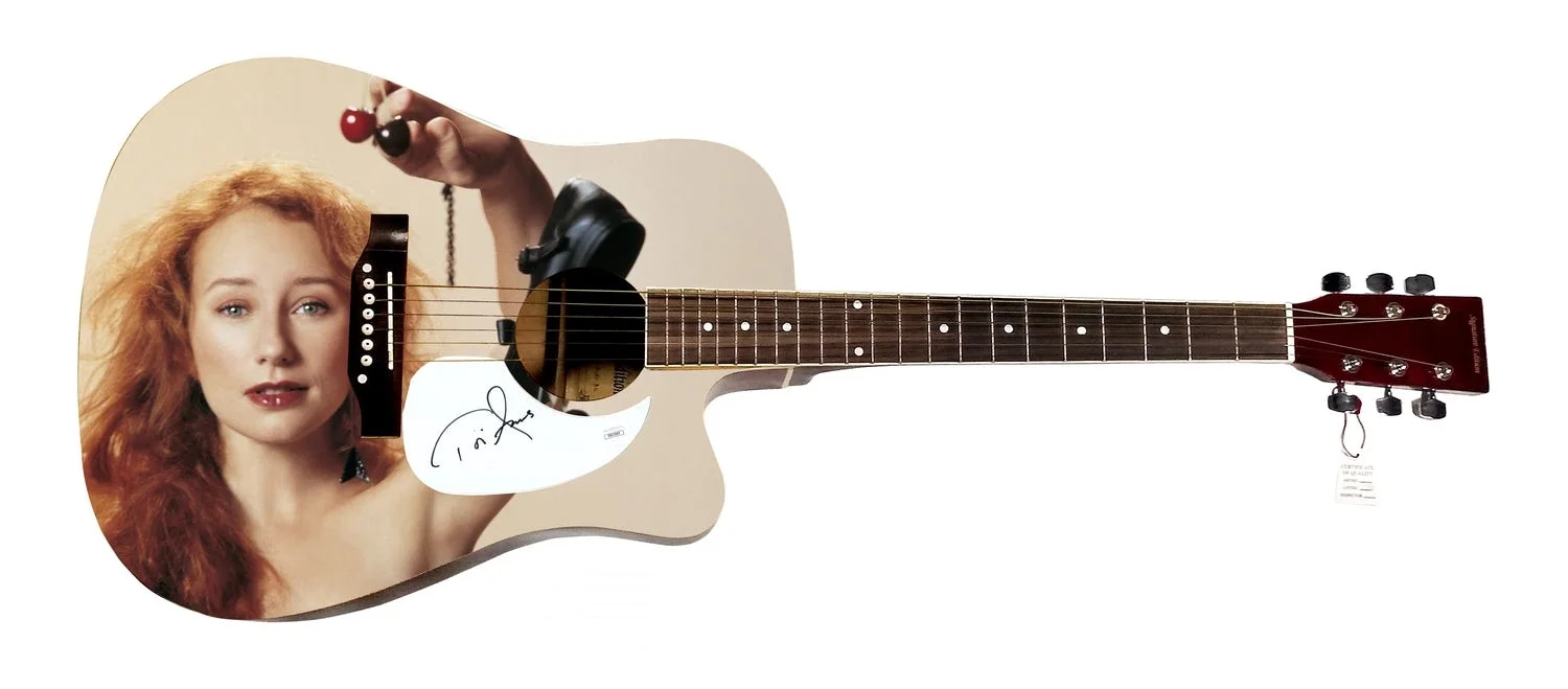 Tori Amos Signed 1/1 Custom Graphics Photo Guitar JSA, image 2