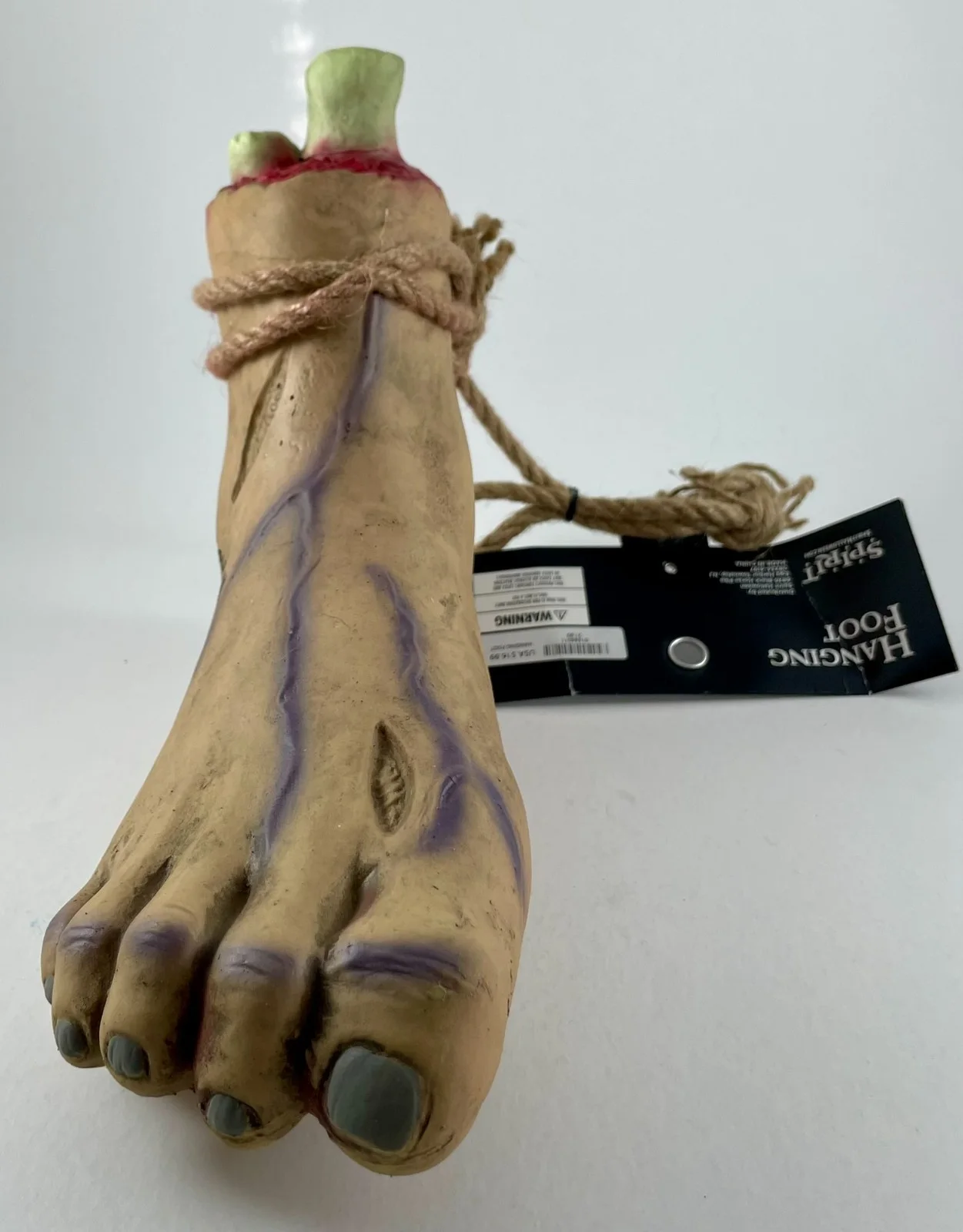 Tobin Bell — Tobin Bell Signed SAW Severed Foot Prop Authentic Autograph Jigsaw JSA COA, image 4