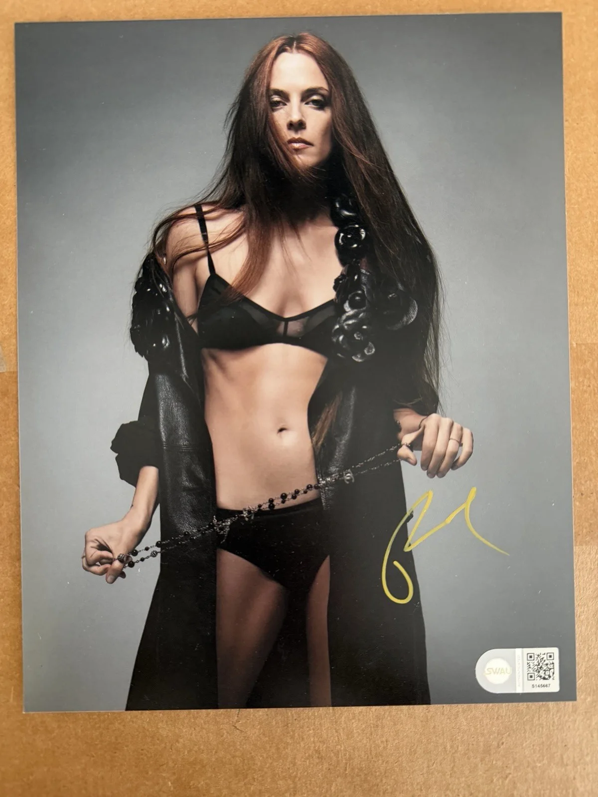 Riley Keough Signed Sexy Daisy Jones & And the Six 8x10 Autograph Proof SWAU COA, изображение 2