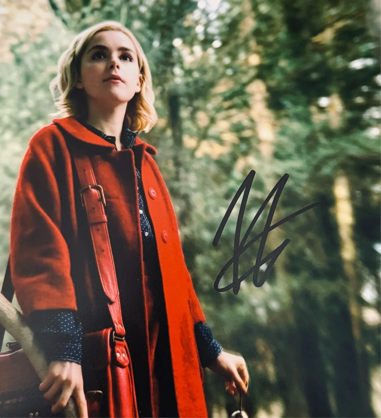 Kiernan Shipka — Kiernan Shipka Signed (BAS)•*Chilling Adventures Of Sabrina*•Beckett CertBL47855, изображение 3