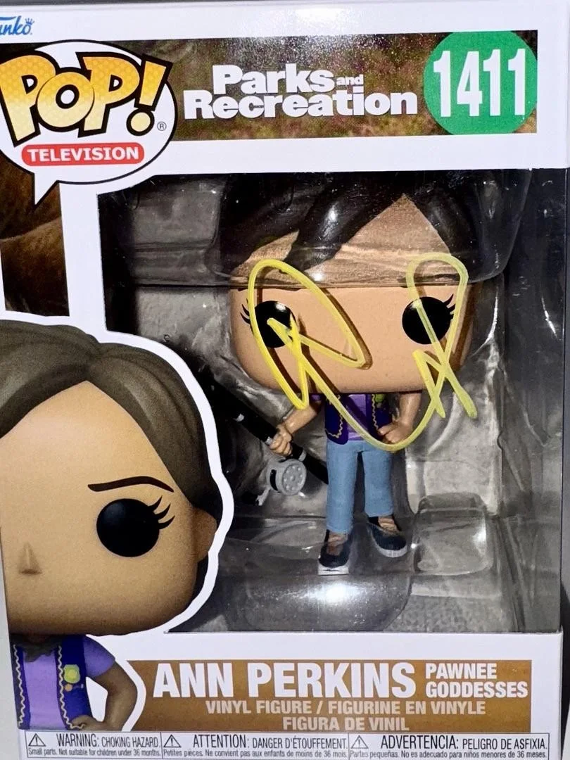 Rashida Jones Signed Funko#1411 "Ann Perkins" (Parks & Recreation) - Beckett COA, изображение 2
