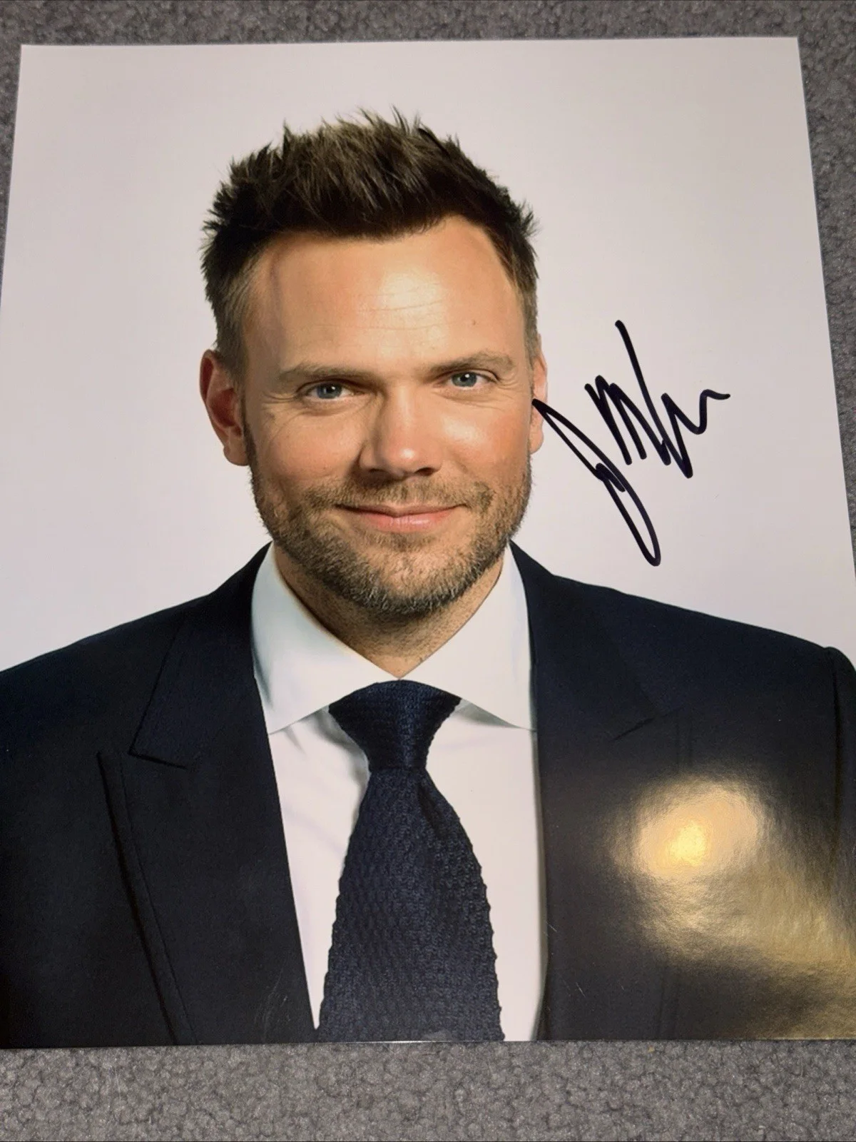Joel McHale AUTOGRAPH SIGNED 8x10 Scream Community, image 2
