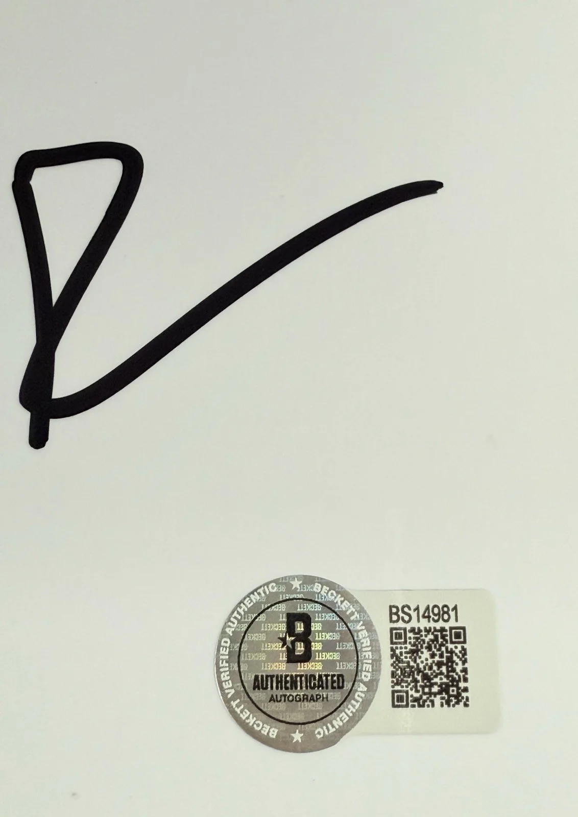Matt Duffer amd Ross Duffer — MATT DUFFER & ROSS DUFFER SIGNED SCRIPT COVER DUFFER BROTHERS BECKETT BS14981, image 2