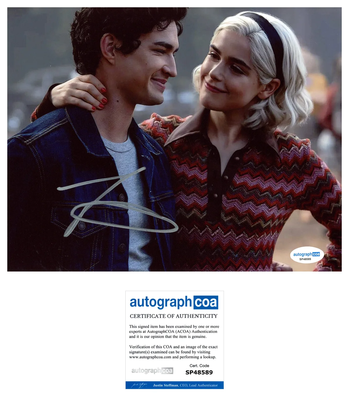 Kiernan Shipka — Kiernan Shipka Signed Autographed 8x10 Chilling Adventures Of Sabrina Photo ACOA