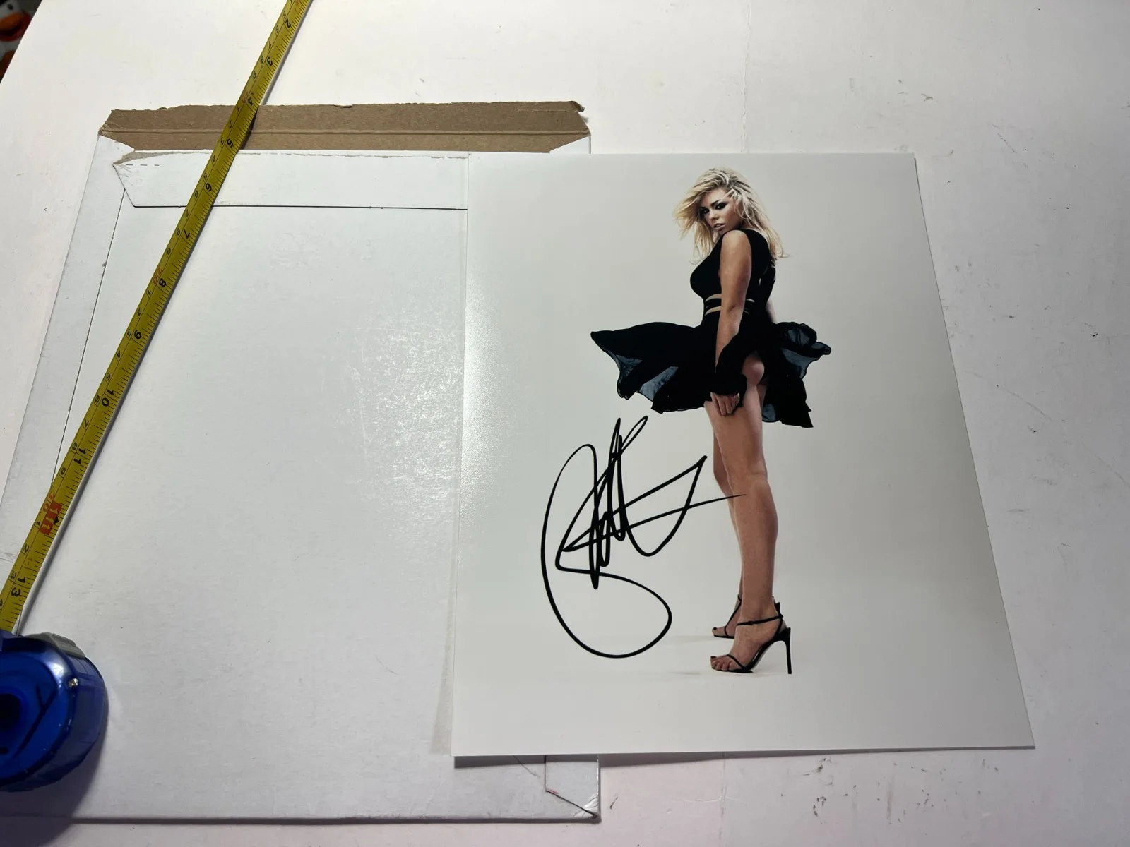 Billie Piper Signed 8x10 Photo Picture with COA great looking autographed Pic, image 4