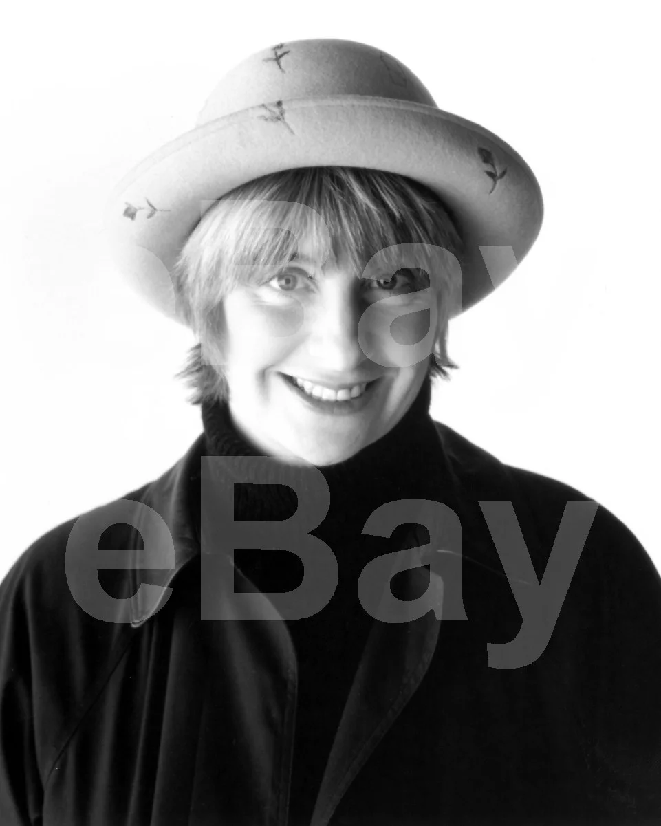 Victoria Wood 16x12 Photo Poster Print, изображение 4