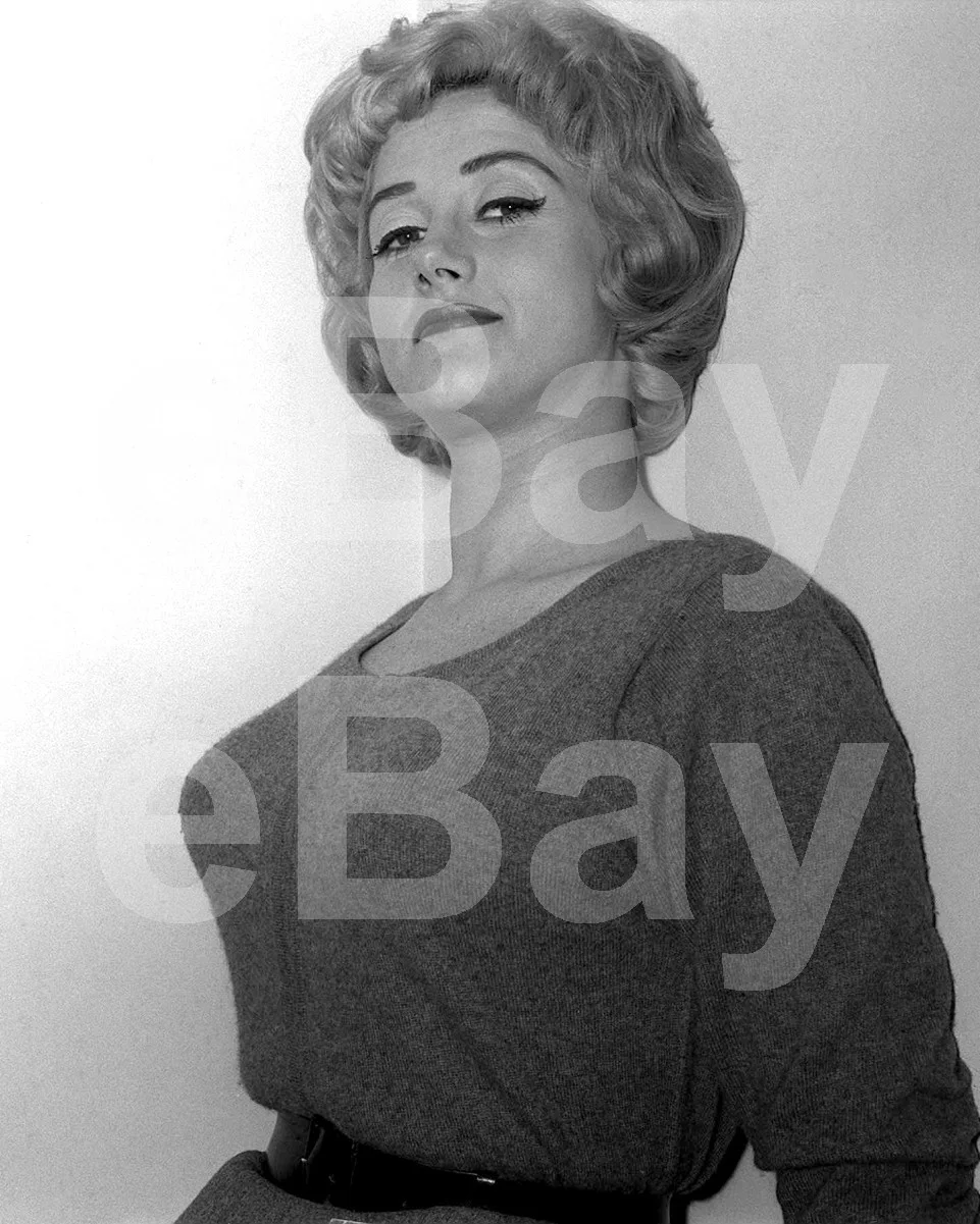 Liz Fraser 16x12 Photo Poster Print, изображение 4