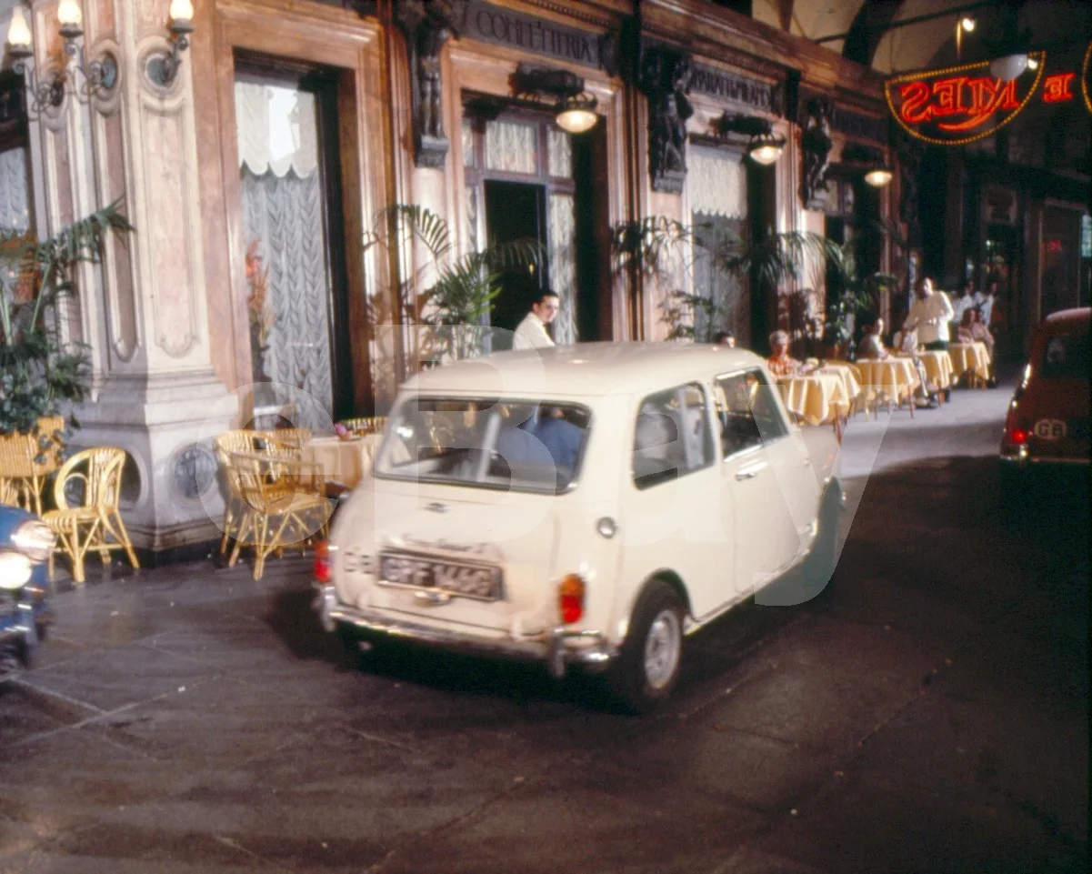The Italian Job (1969) Car Chase Mini Cooper Scene 16x12 Photo Poster Print, изображение 4