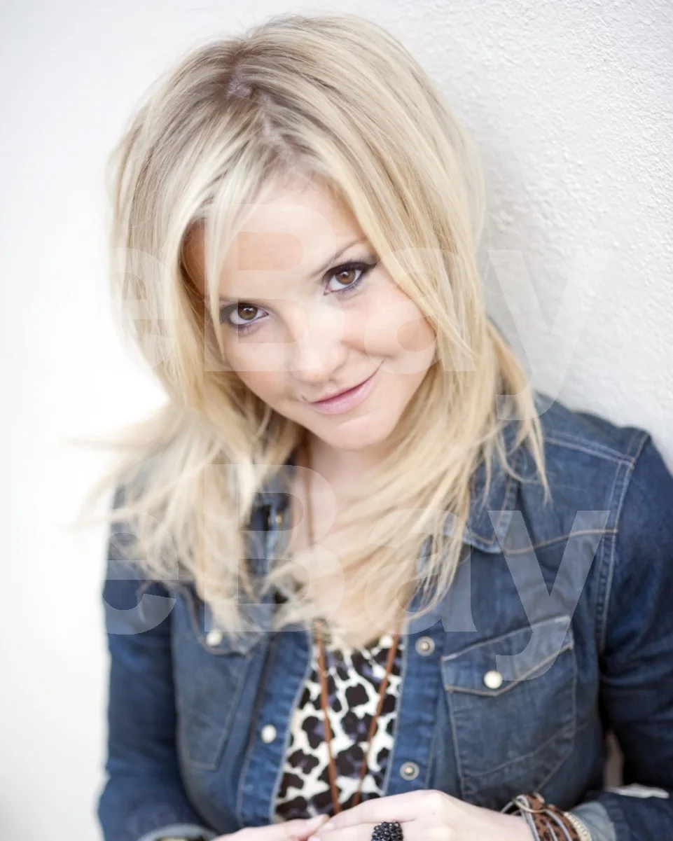 Helen Skelton 16x12 Photo Poster Print, изображение 4