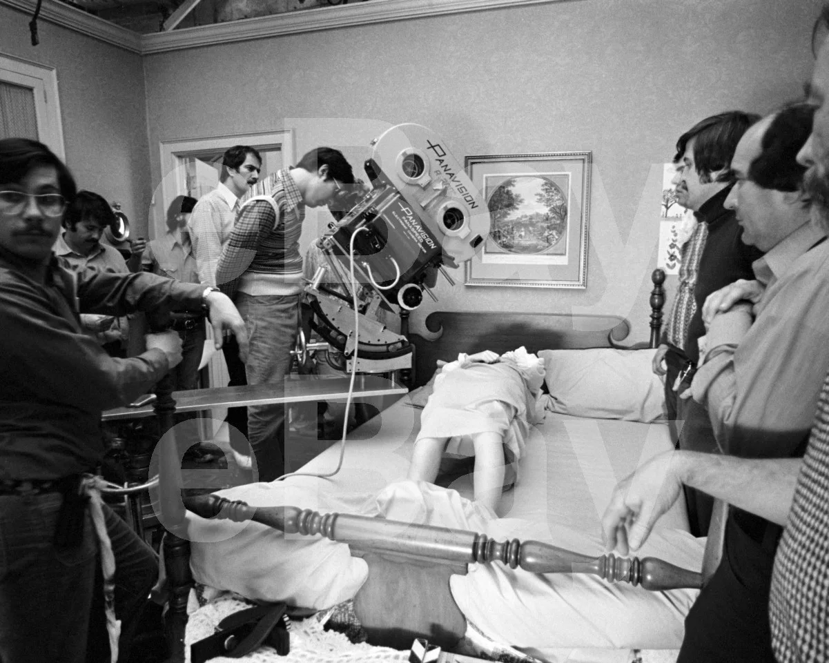 The Exorcist (1973) Linda Blair "Behind the Scenes" 16x12 Photo Poster Print, изображение 4