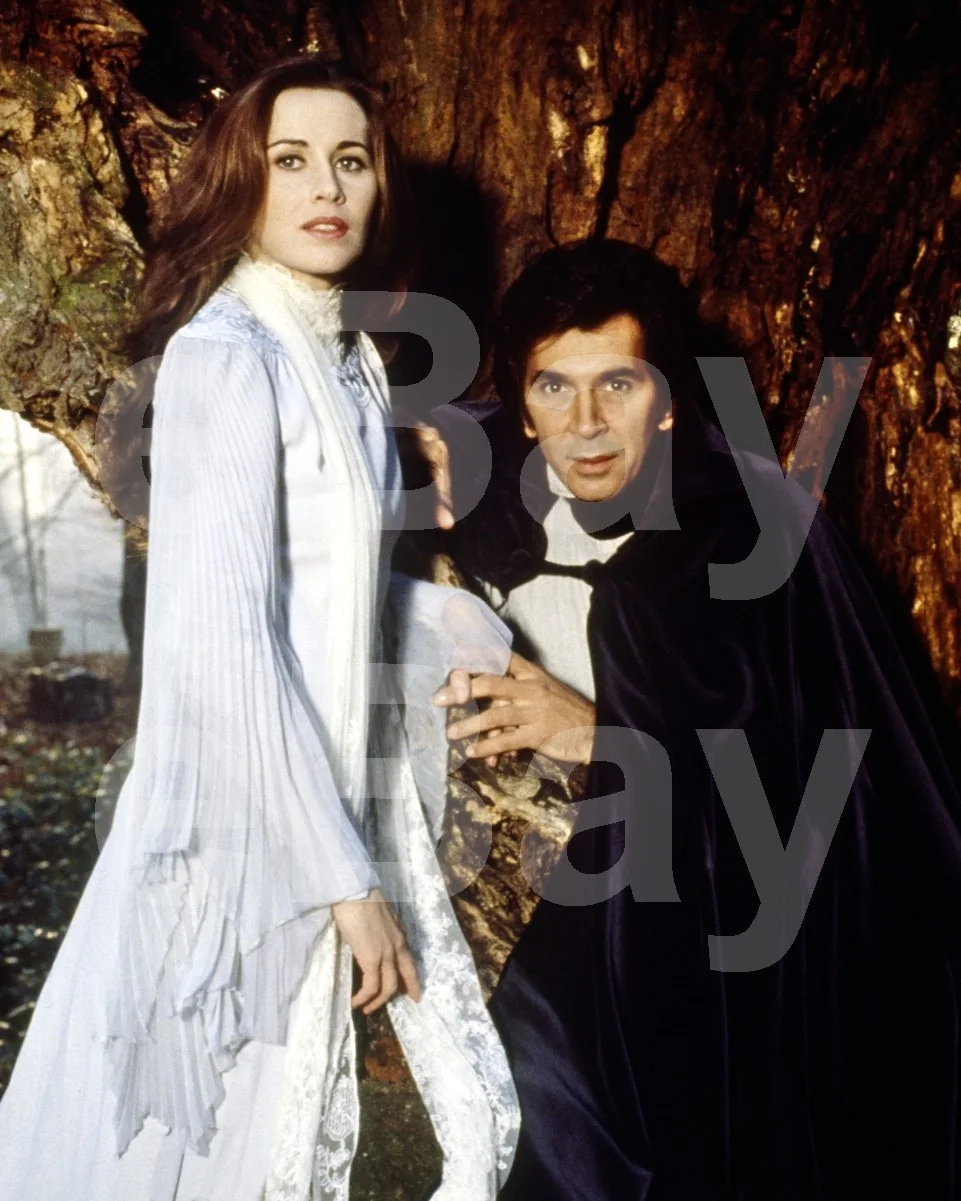 Dracula (1979) Kate Nelligan, Frank Langella 16x12 Photo Poster Print, изображение 4