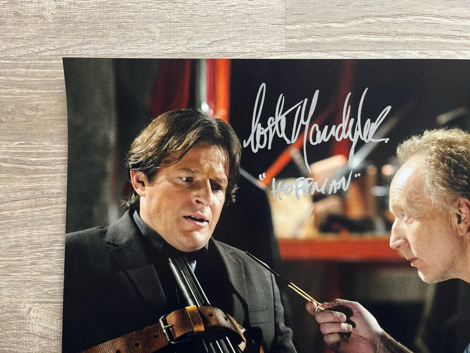Costas Mandylor — Costas Mandylor Signed Saw 11x14 Photo JSA COA Detective Hoffman Jigsaw Horror, image 3