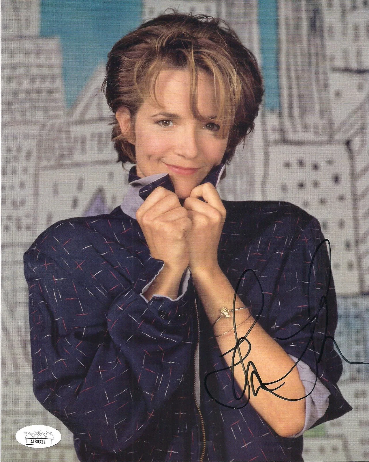 Lea Thompson — Lea Thompson Autographed 8x10-JSA COA-Movie & TV Actress Back to the Future