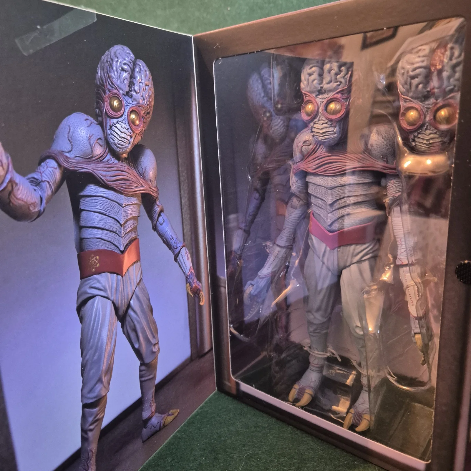 NECA Ultimate Metaluna Mutant – This Island Earth (1955) – Factory Sealed, image 2