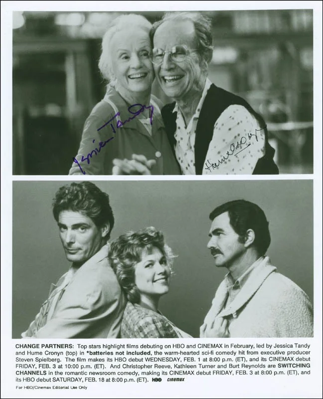 Jessica Tandy, Hume Cronyn — BATTERIES NOT INCLUDED MOVIE CAST AUTOGRAPHED SIGNED PHOTOGRAPH WITH CO-SIGNERS