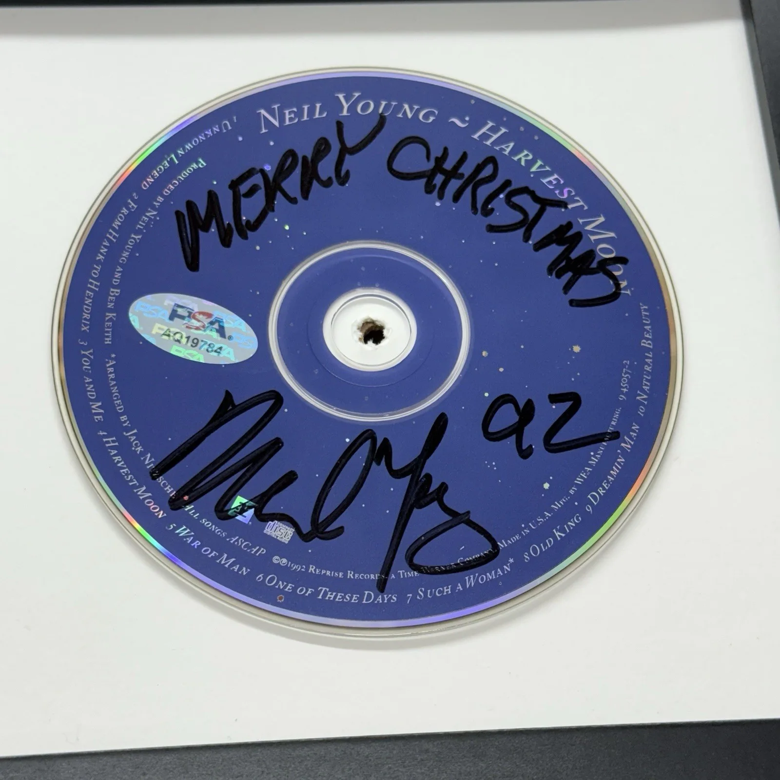 🌾 NEIL YOUNG 🌾 Signed HARVEST MOON CD With Inscription RARE PSA DNA ..., изображение 2