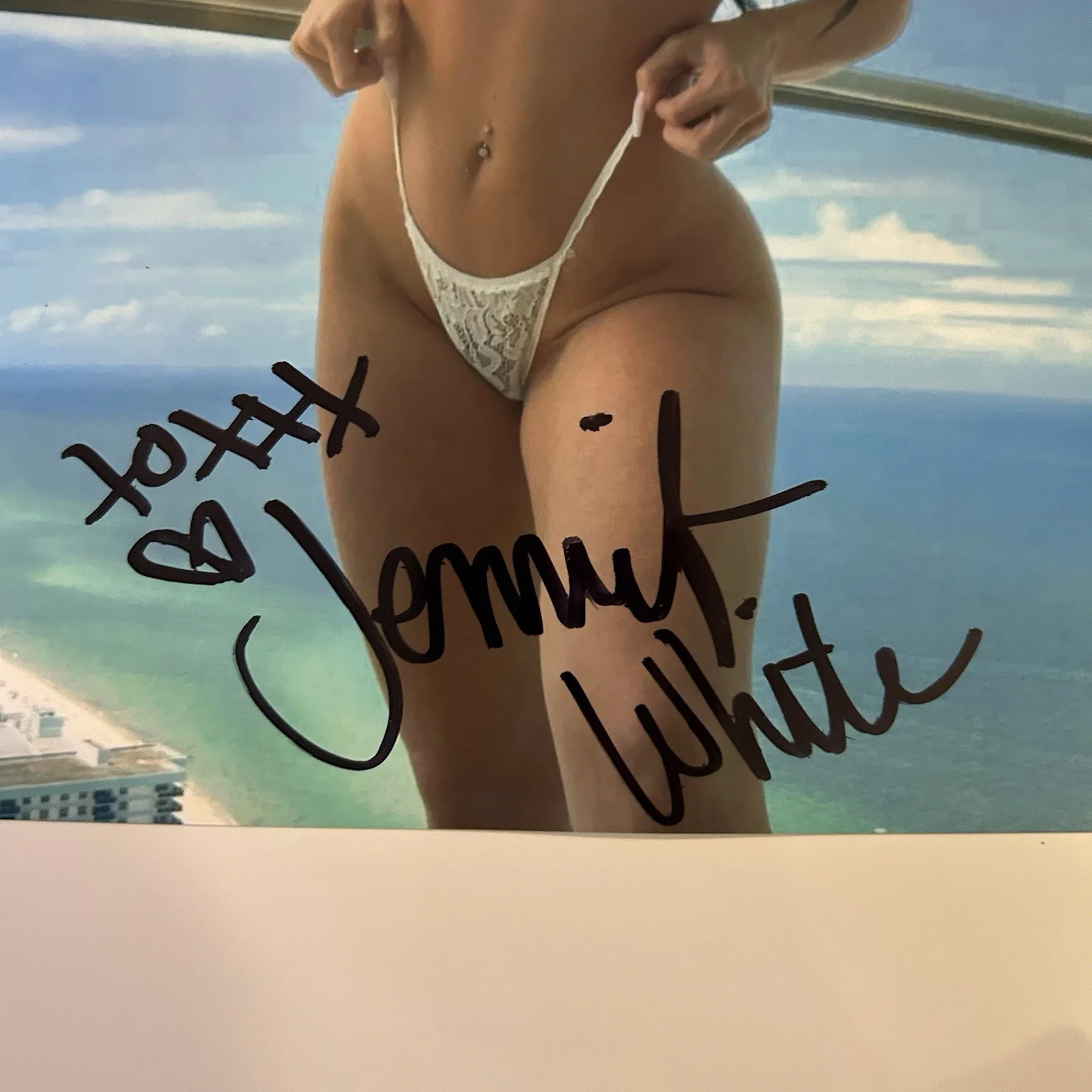 Jennifer White — Adult Star Jennifer White Busty Signed 8X10 Photo Proof Photo AVN, изображение 2