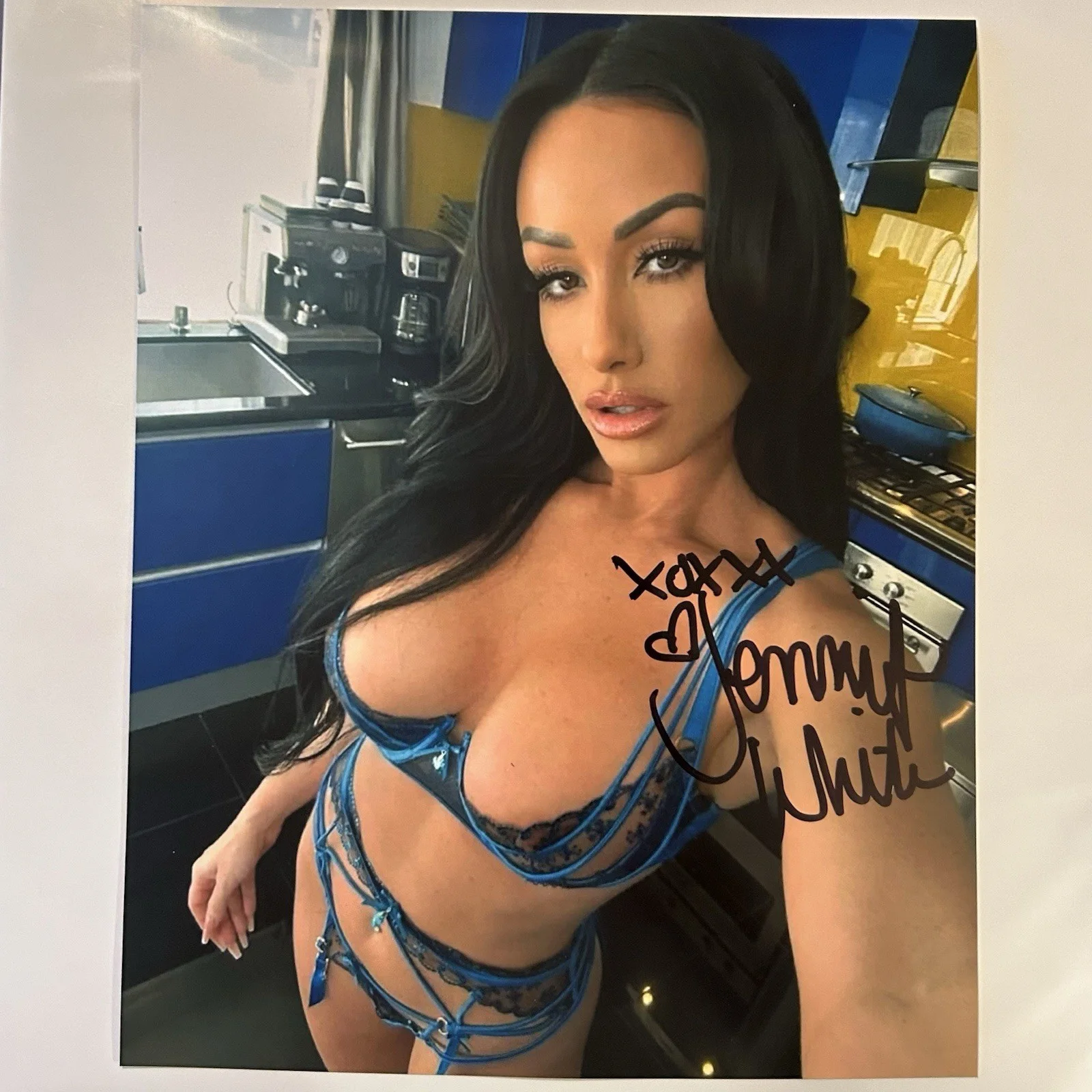 Jennifer White — Adult Star Jennifer White Busty Signed 8X10 Photo Proof Photo AVN