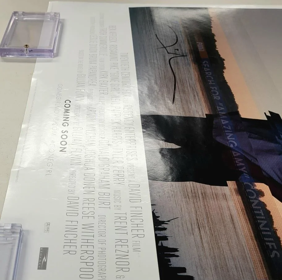 Osgood Perkins — David Fincher signed Gone Girl 27x40 Full Movie Poster autograph ~ Beckett BAS, изображение 5