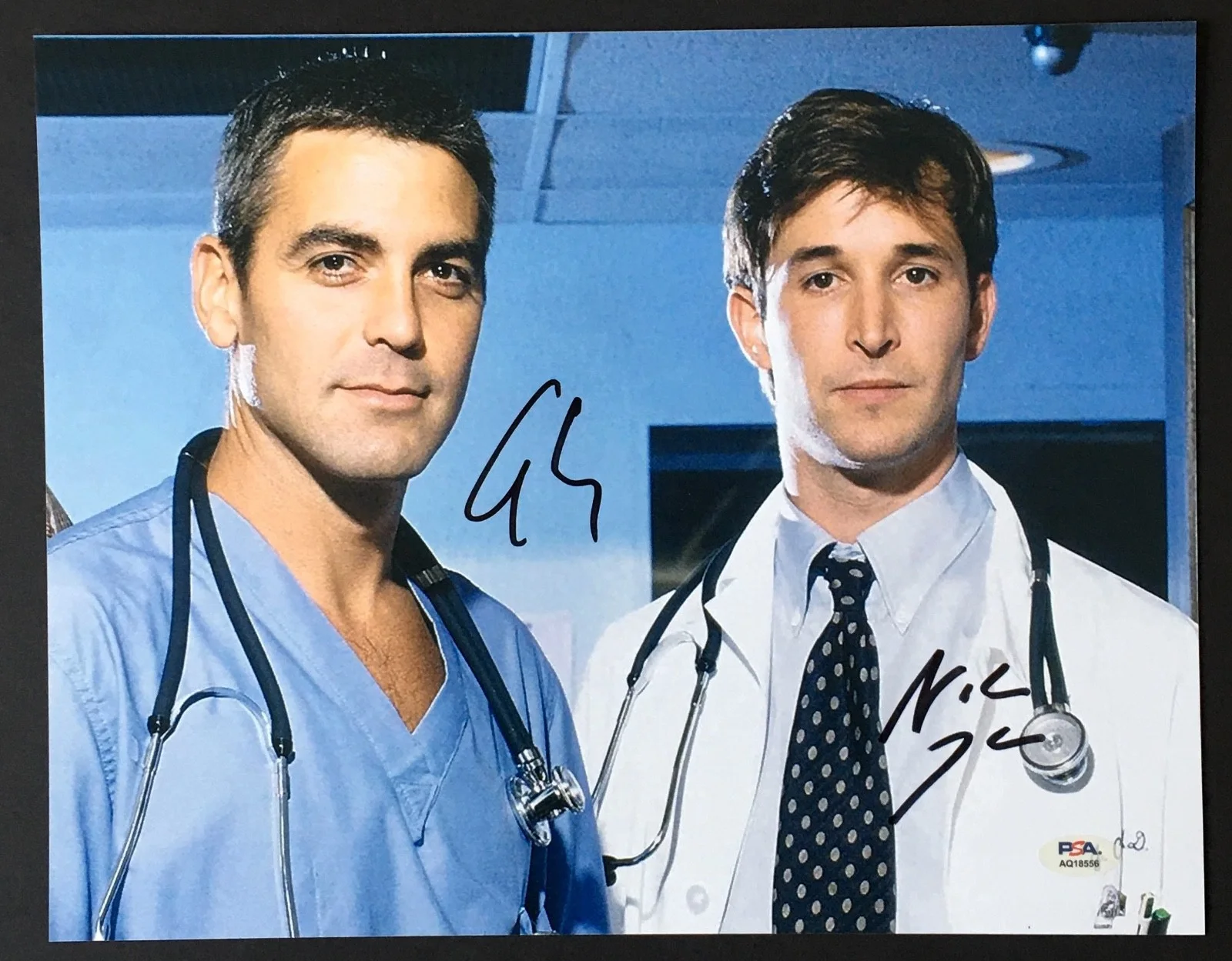Noah Wyle, George Clooney — NOAH WYLE & GEORGE CLOONEY SIGNED 11x14 PHOTO PSA DNA AUTOGRAPH ER CAST