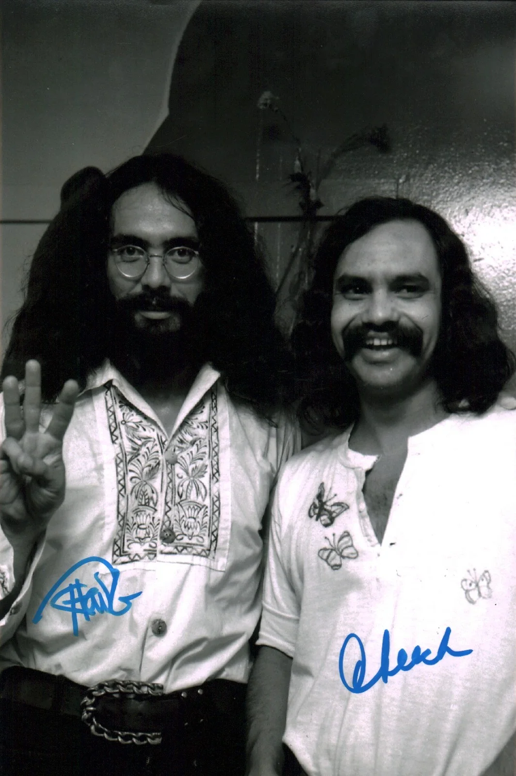 Cheech & Chong — Cheech & Chong Signed 8x12 Photo JSA Certified Autograph
