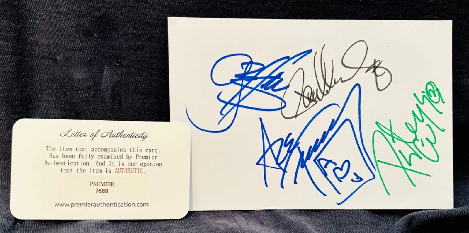 KISS Signed & Matted Signature Cut & Picture Display w/COA By All 4! Ace Frehley, изображение 2