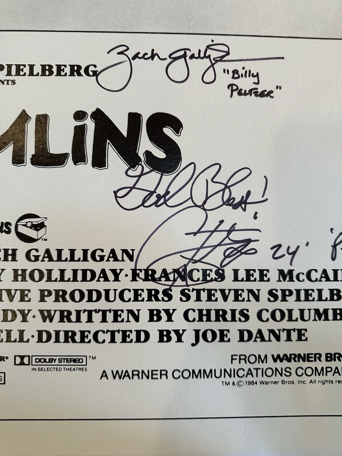 Corey Feldman, Alan Howarth, Zach Galligan, Joe Dante — The Gremlins Signed Canvas Movie Poster JSA Cert. 44 x 33.5", изображение 3