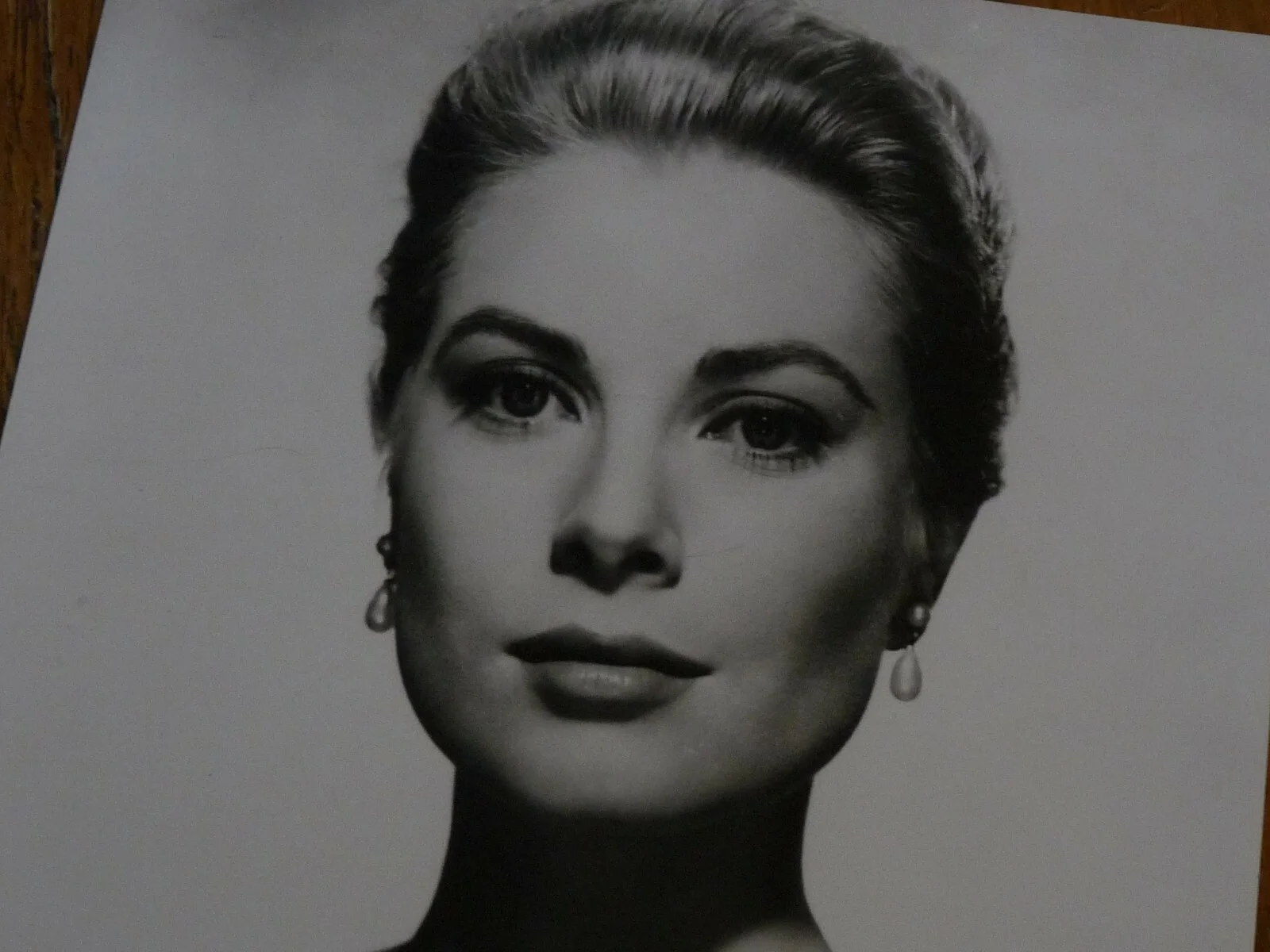 Grace Kelly & Natalie Wood 8" x 10" Black & White Vintage Photographs (2), изображение 2