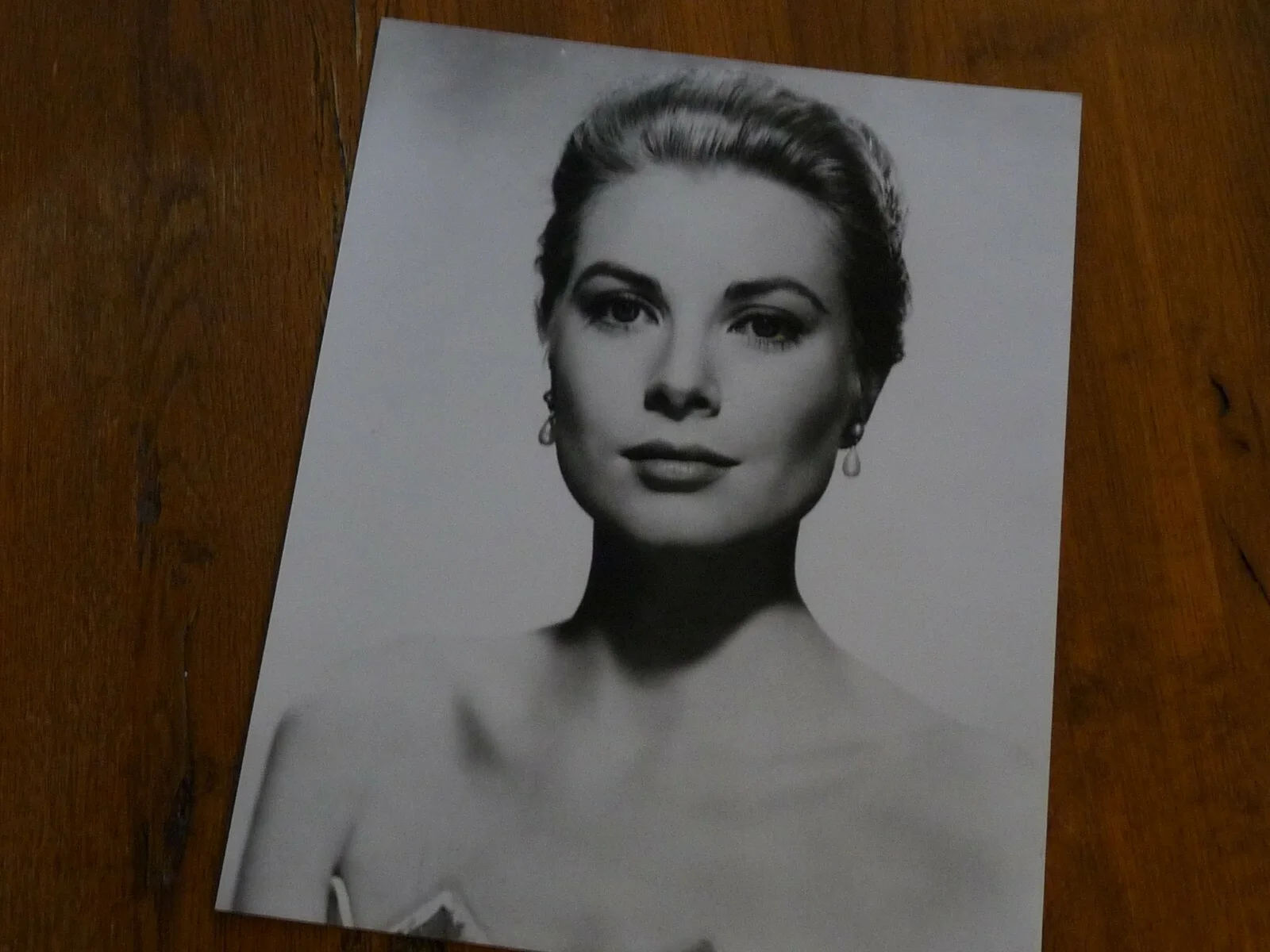 Grace Kelly & Natalie Wood 8" x 10" Black & White Vintage Photographs (2), изображение 3