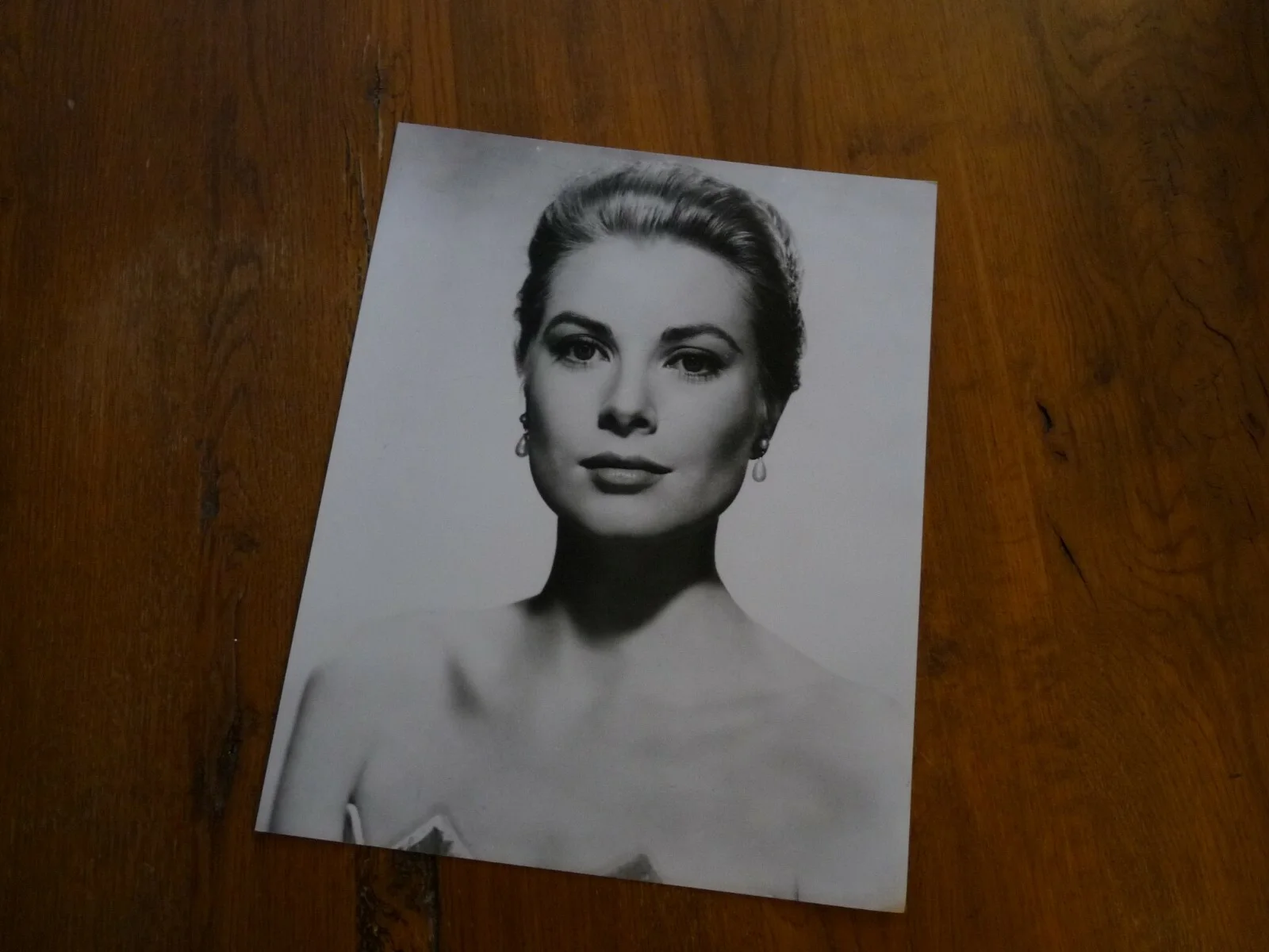 Grace Kelly & Natalie Wood 8" x 10" Black & White Vintage Photographs (2), изображение 4