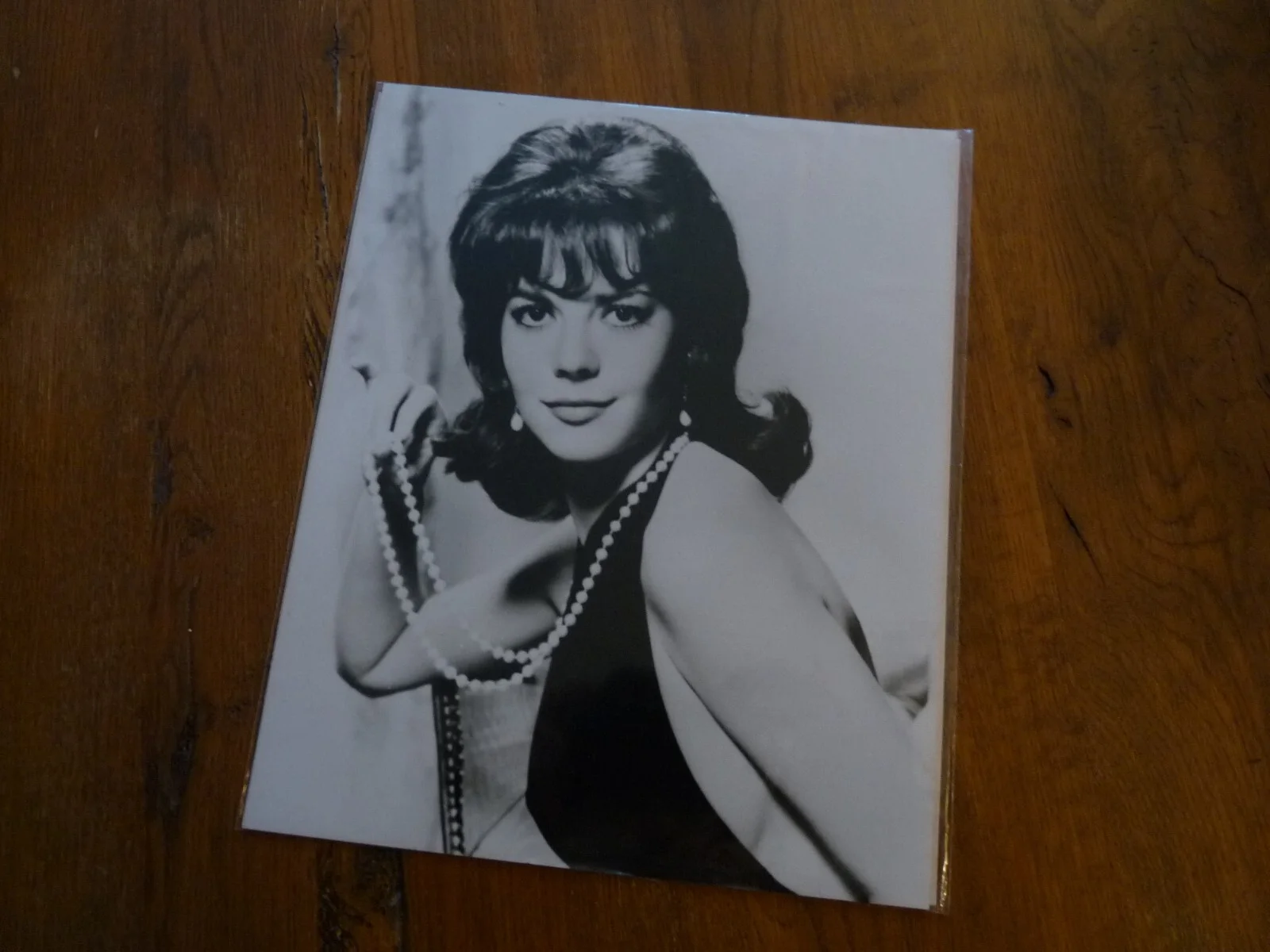 Grace Kelly & Natalie Wood 8" x 10" Black & White Vintage Photographs (2), изображение 5