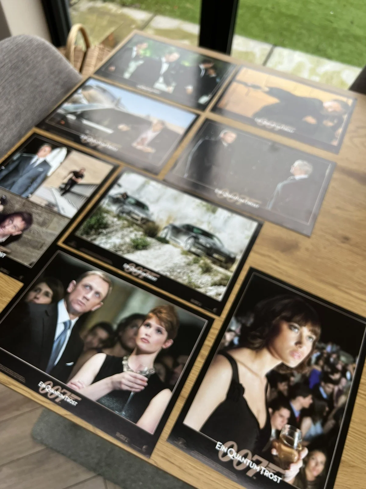 Set Of 8 Original German James Bond Quantum of Solace Lobby Cards FOH Stills, изображение 2